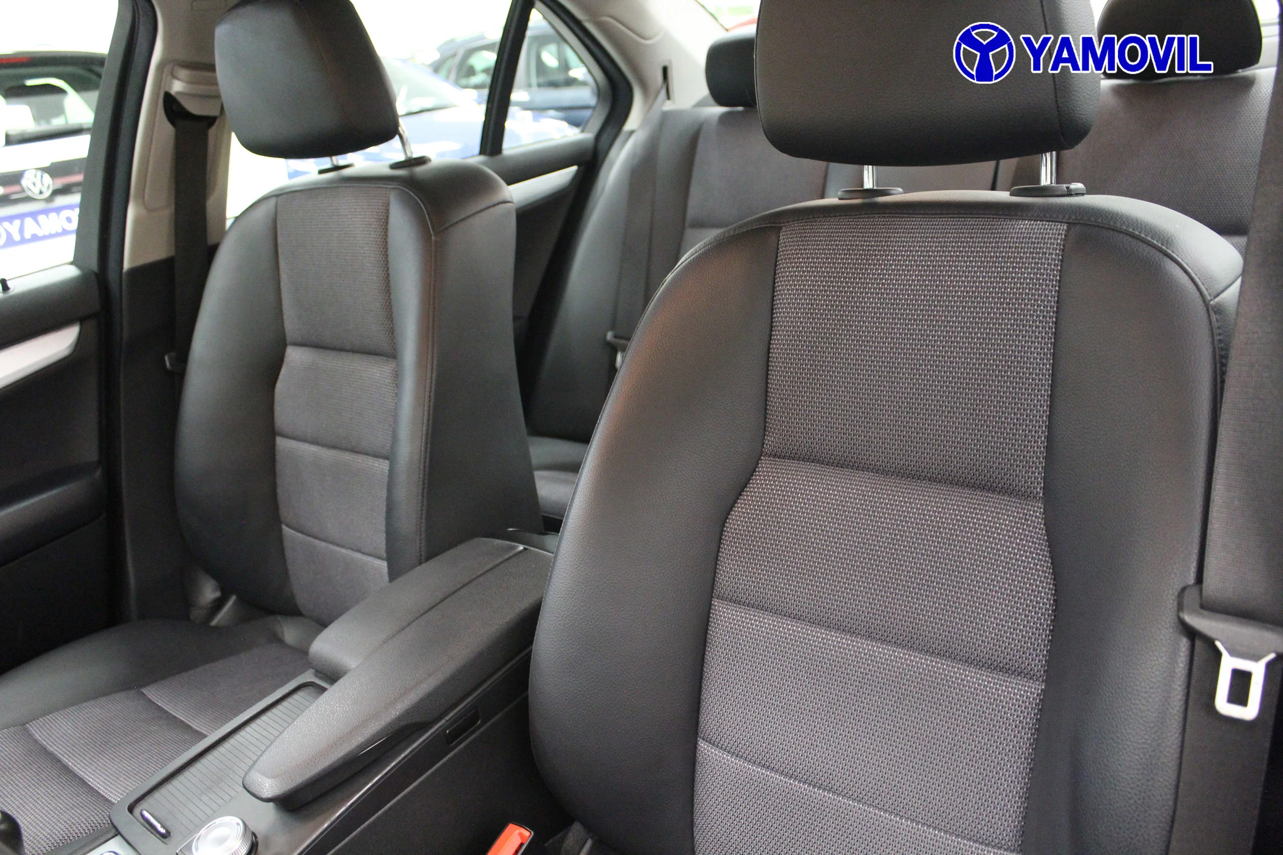 Mercedes-Benz Clase C C 180 K Blue Efficiency 115 kW (156 CV) - Foto 13
