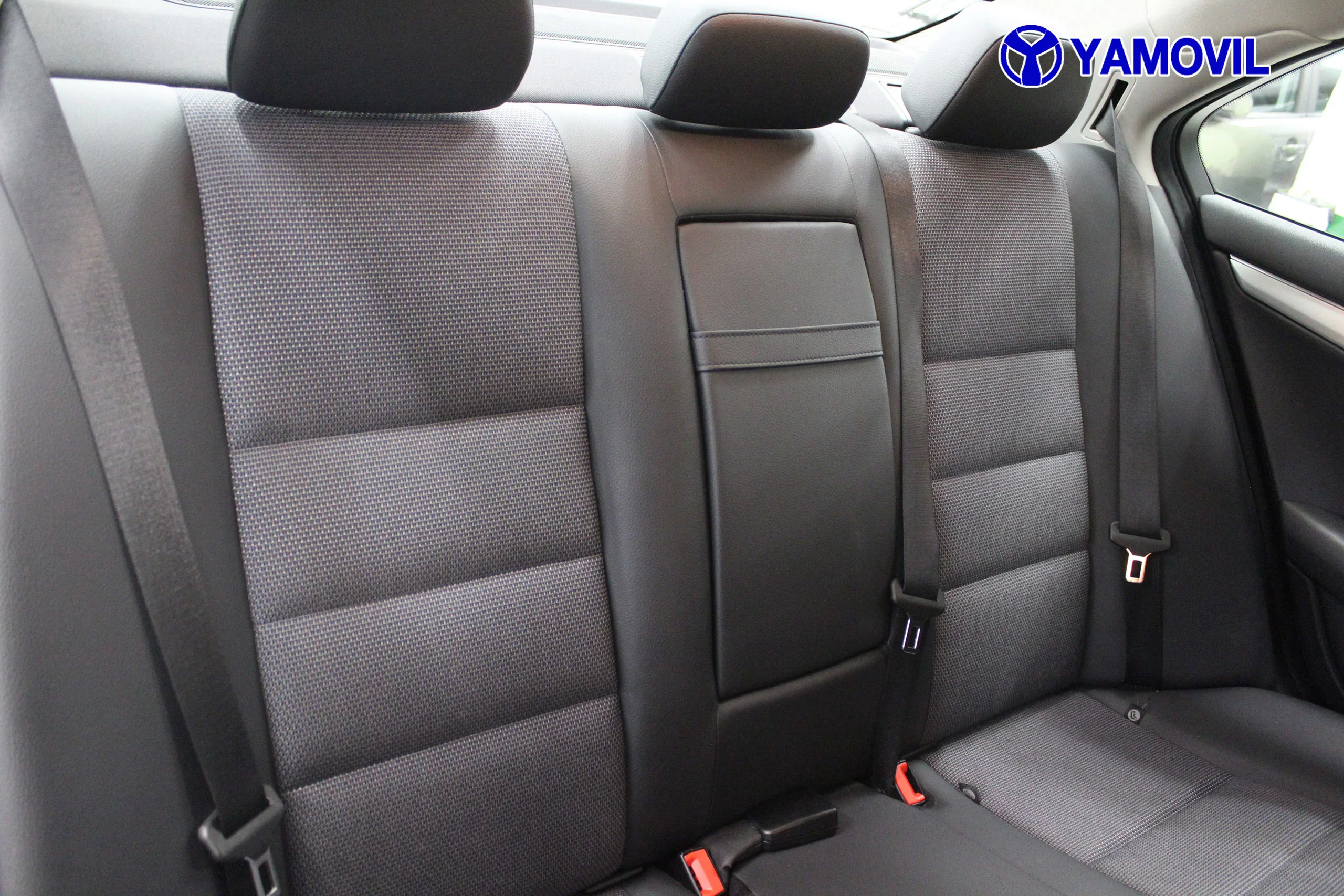 Mercedes-Benz Clase C C 180 K Blue Efficiency 115 kW (156 CV) - Foto 19