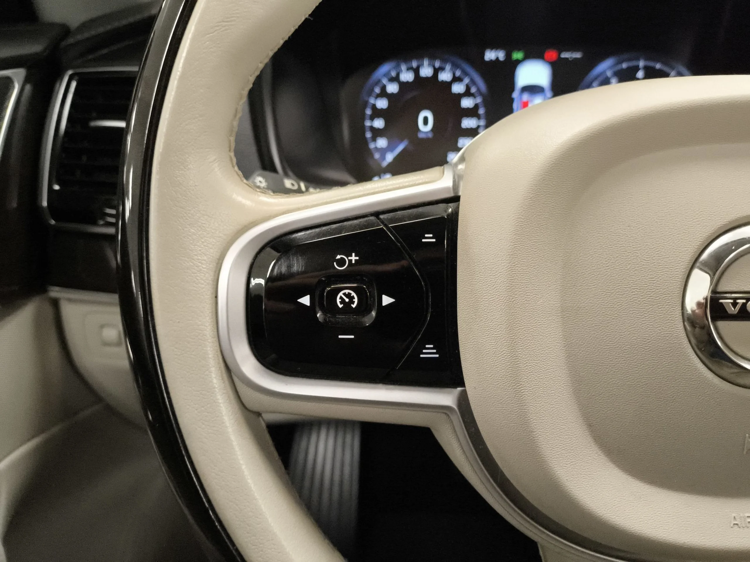 Volvo XC90 T5 Inscription AWD Auto 184 kW (250 CV) - Foto 16