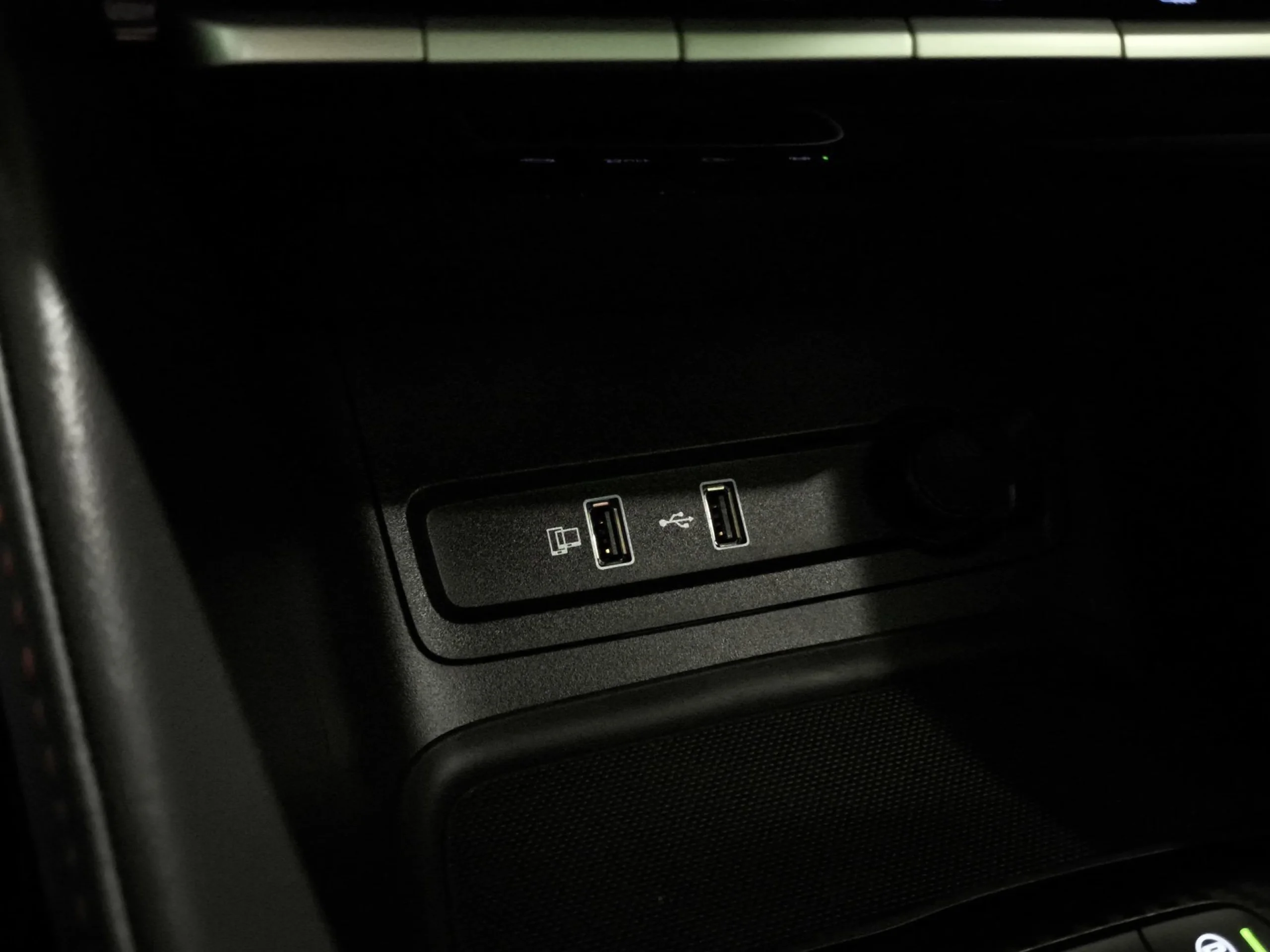 MG ZS 1.5 Comfort 78 kW (106 CV) - Foto 21