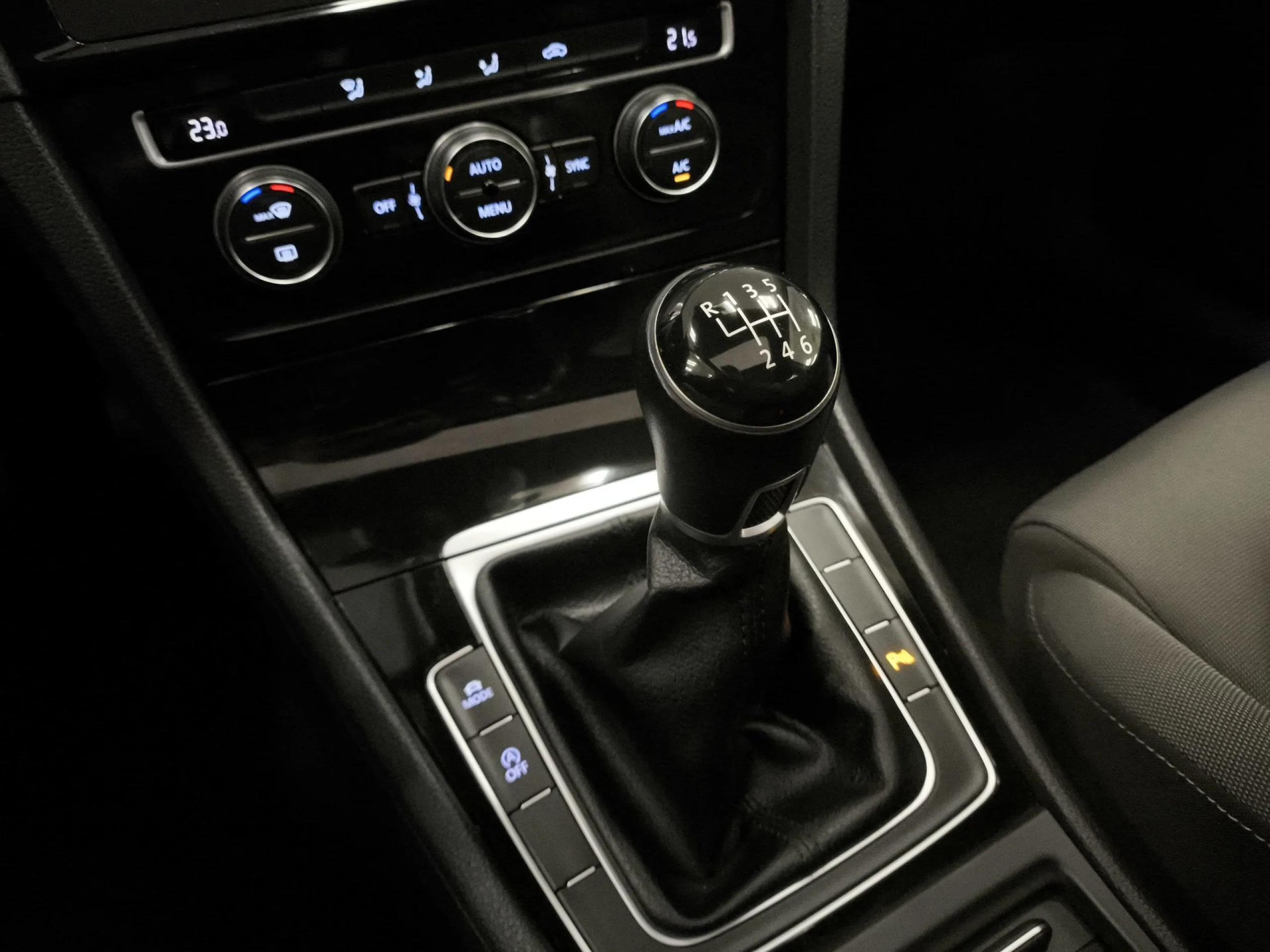 Volkswagen Golf 1.5 TSI Evo Sport 110 kW (150 CV) - Foto 19