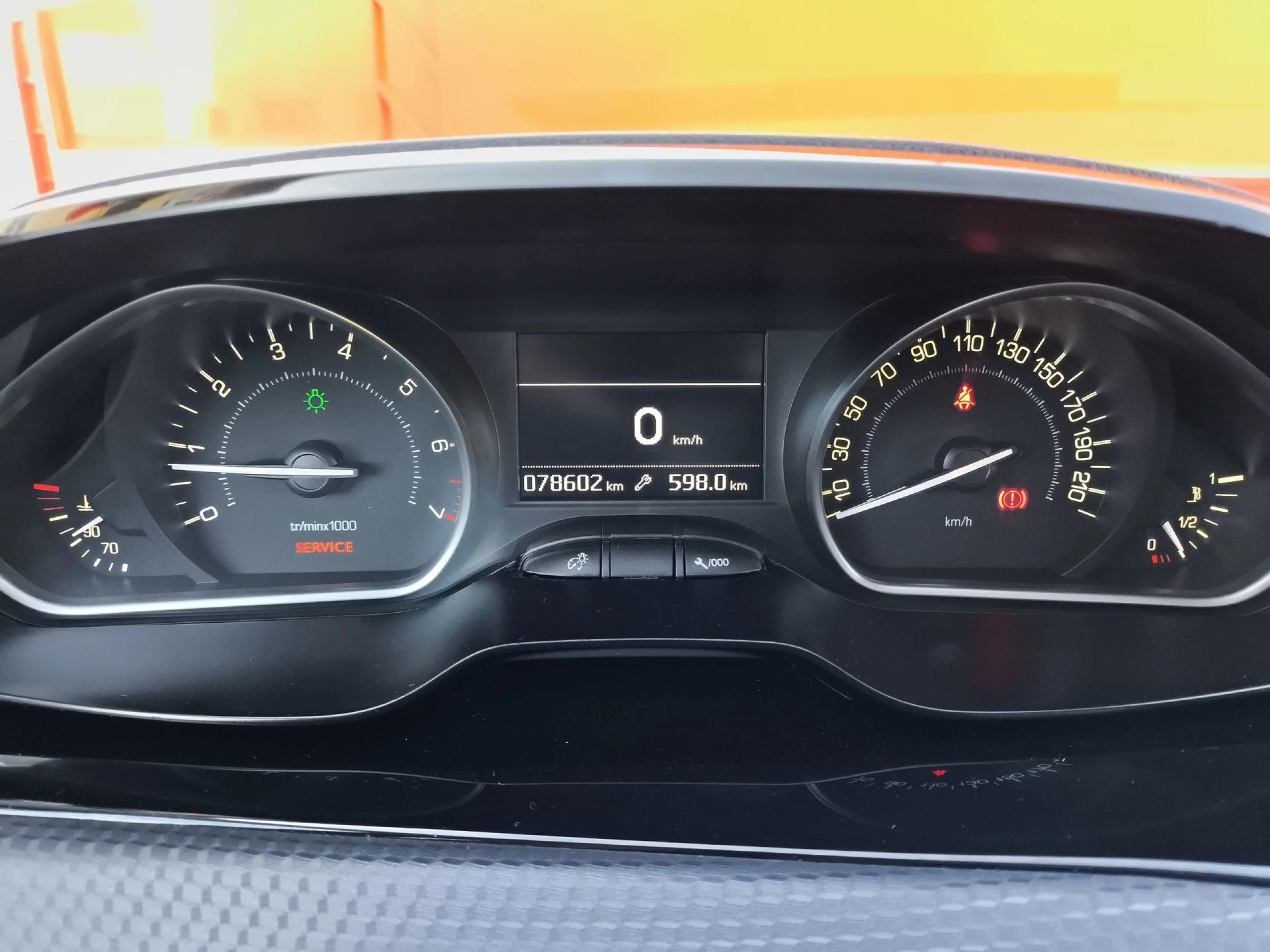 Peugeot 208 PureTech 110 SANDS Allure 81 kW (110 CV) - Foto 12