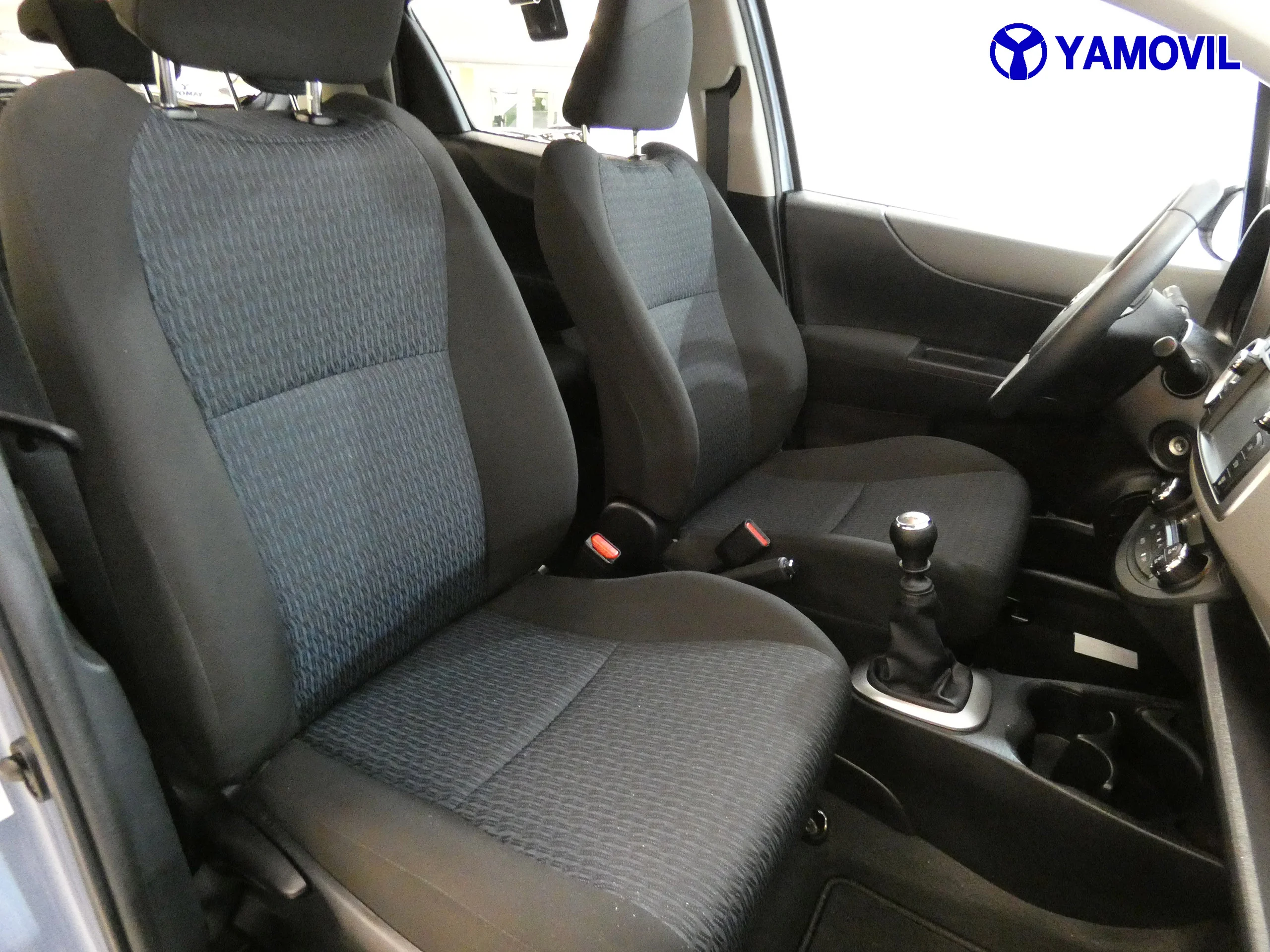 Toyota Yaris 100 ACTIVE 5P - Foto 15