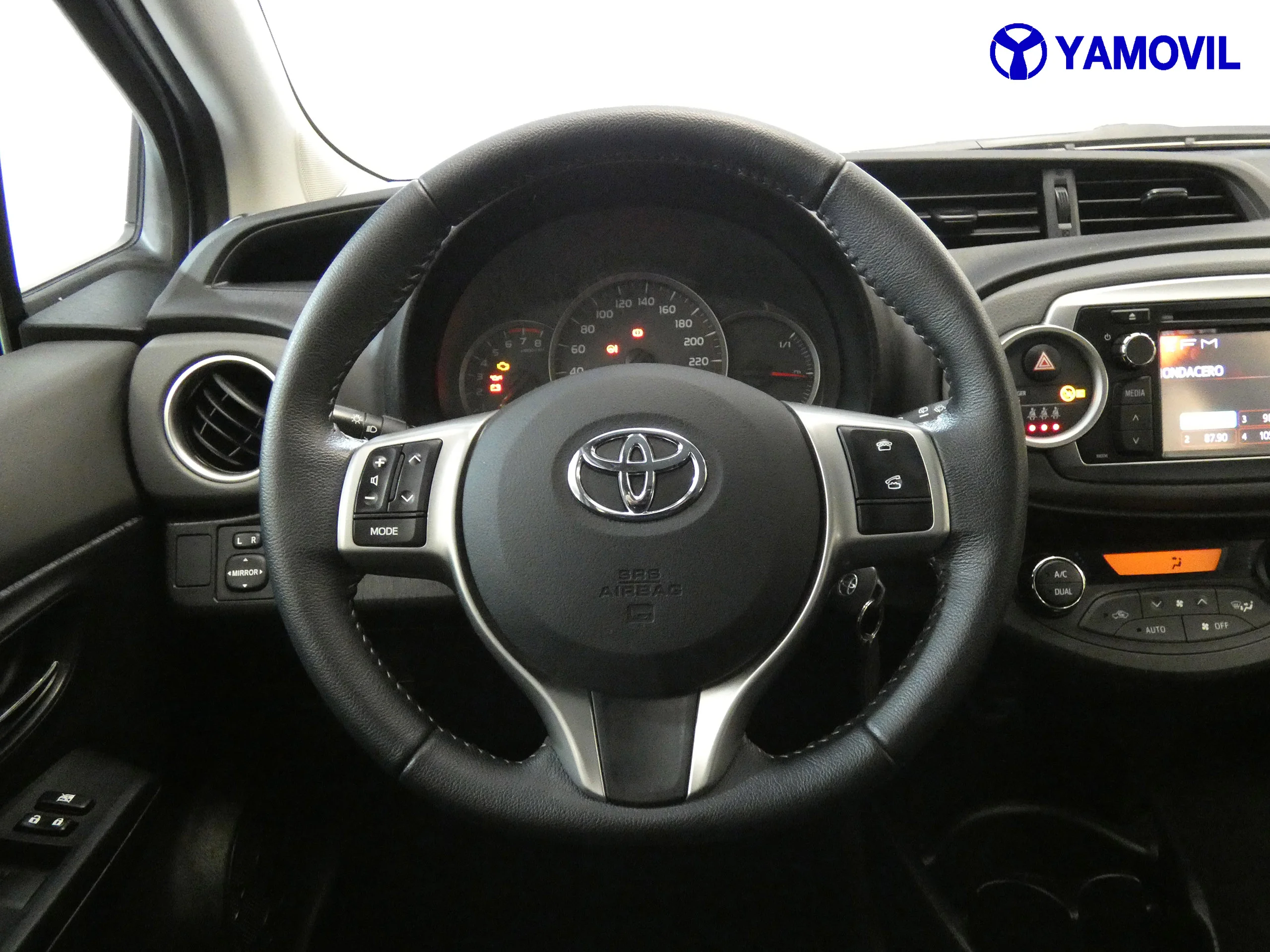 Toyota Yaris 100 ACTIVE 5P - Foto 18