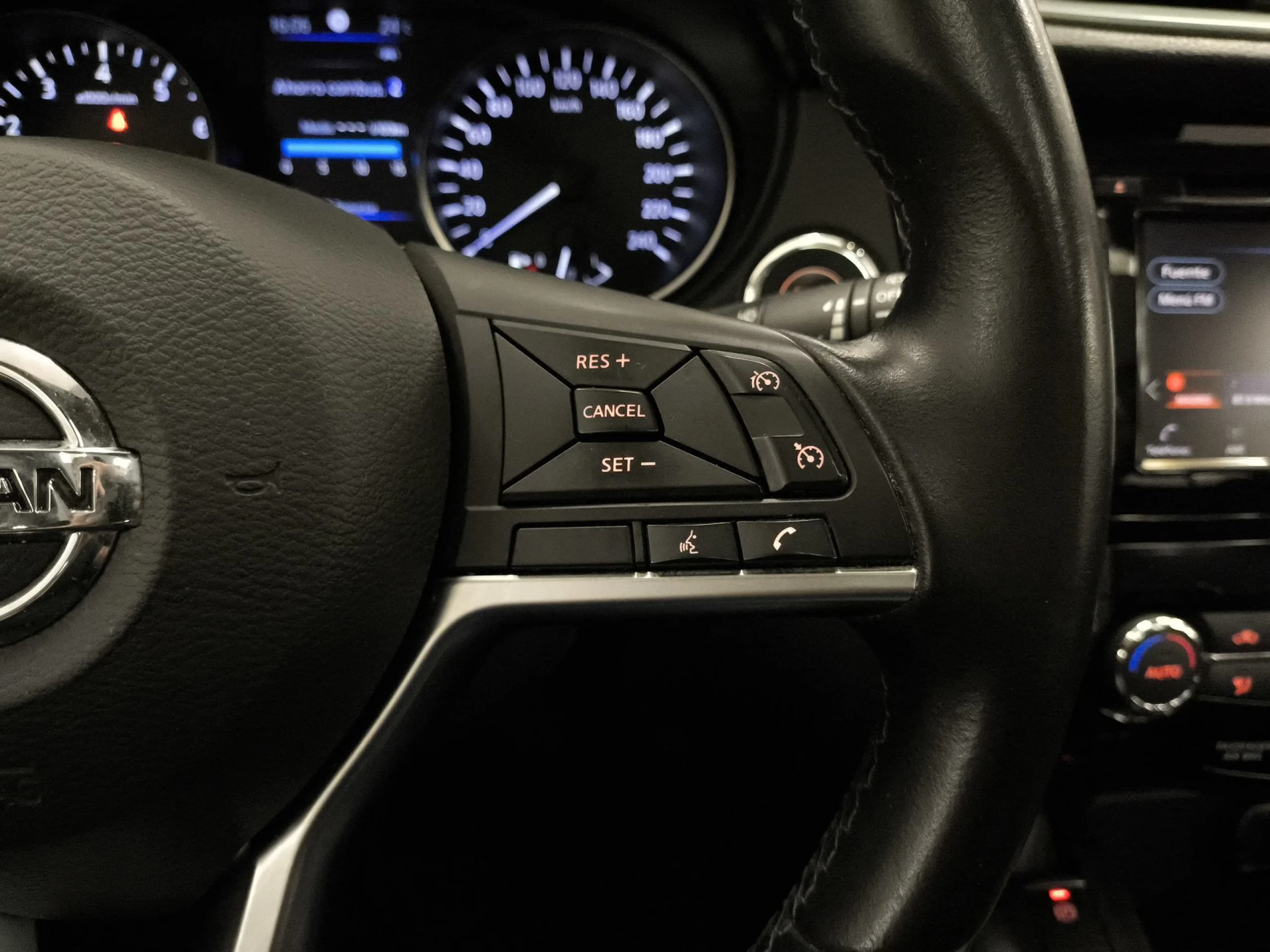 Nissan Qashqai DIG-T 140 N-Connecta 103 kW (140 CV) - Foto 15