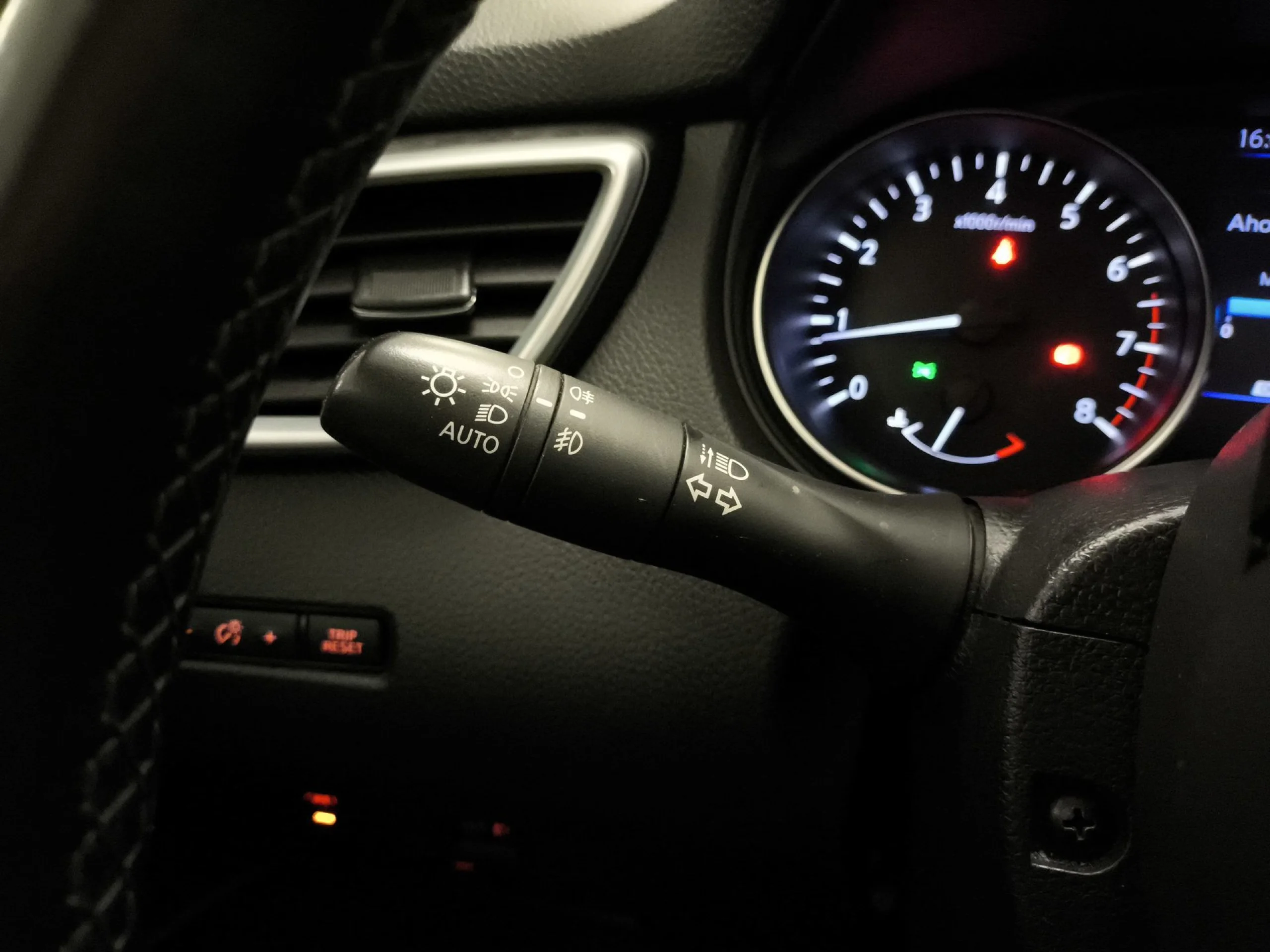 Nissan Qashqai DIG-T 140 N-Connecta 103 kW (140 CV) - Foto 16