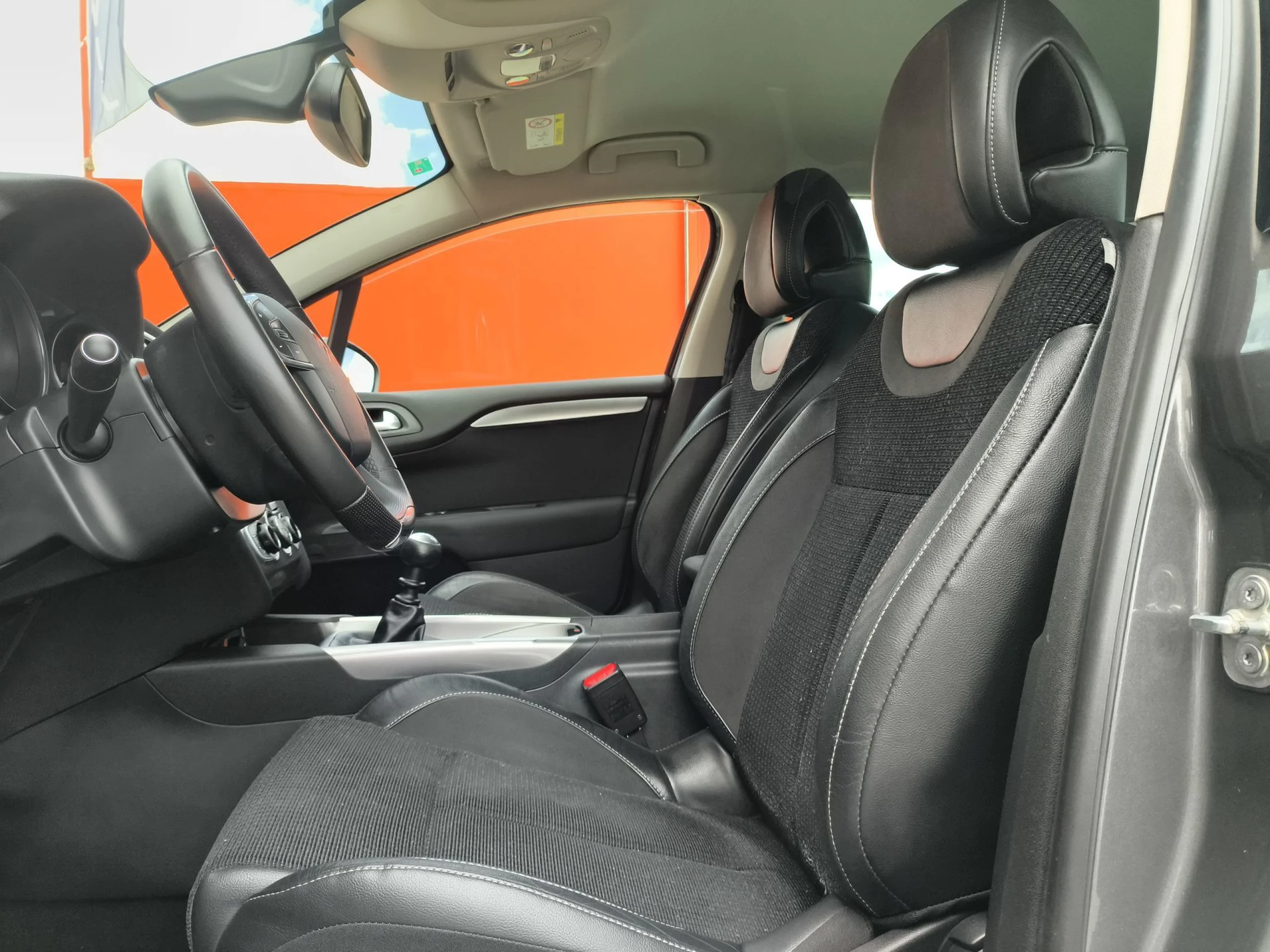 Citroen C4 BlueHDi 120 SANDS Feel Edition 88 kW (120 CV) - Foto 8