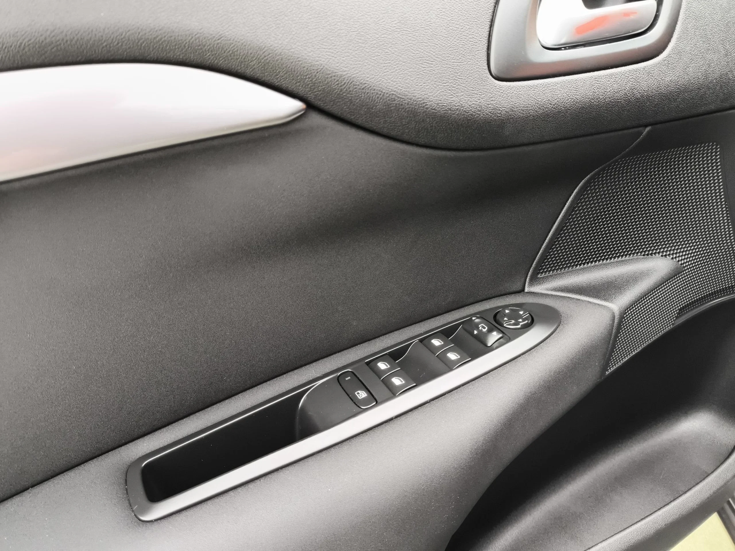 Citroen C4 BlueHDi 120 SANDS Feel Edition 88 kW (120 CV) - Foto 10