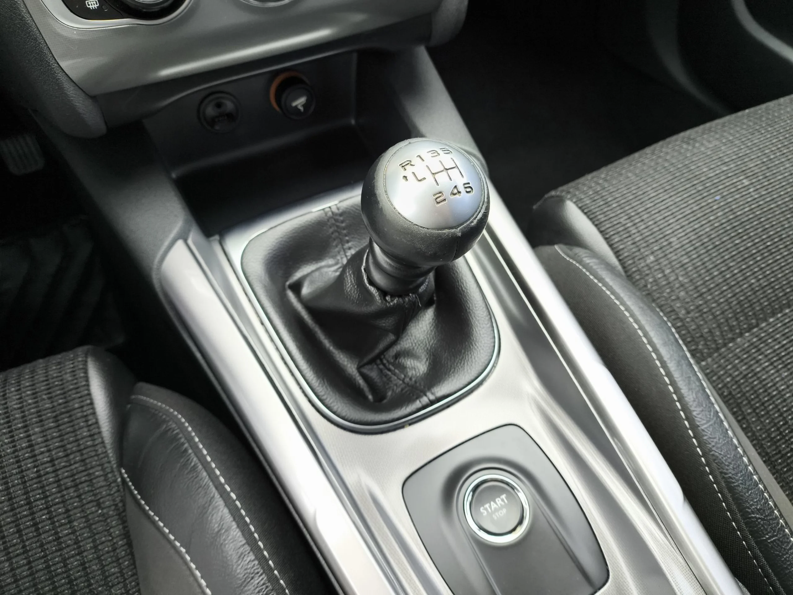 Citroen C4 BlueHDi 120 SANDS Feel Edition 88 kW (120 CV) - Foto 16
