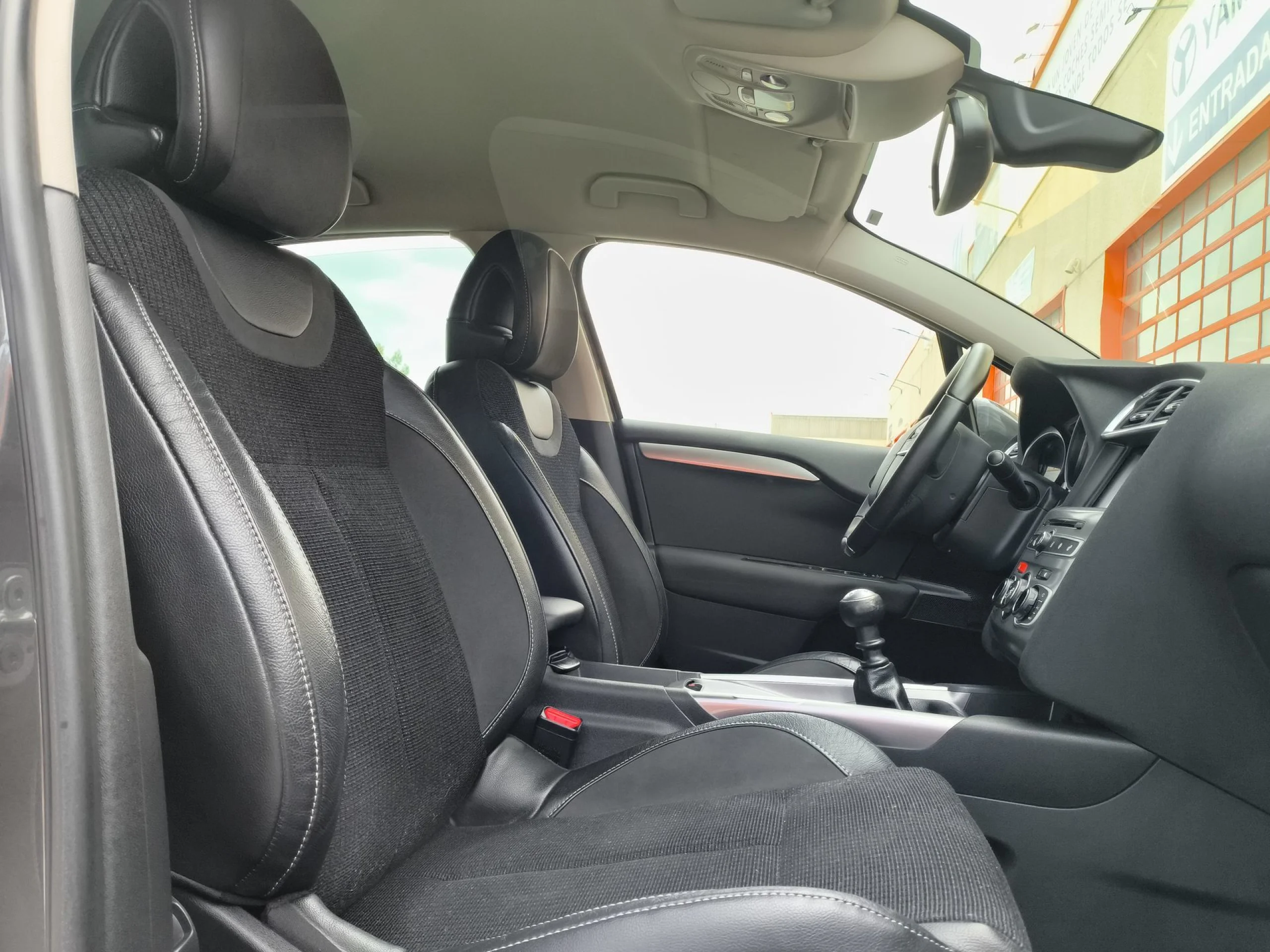 Citroen C4 BlueHDi 120 SANDS Feel Edition 88 kW (120 CV) - Foto 19