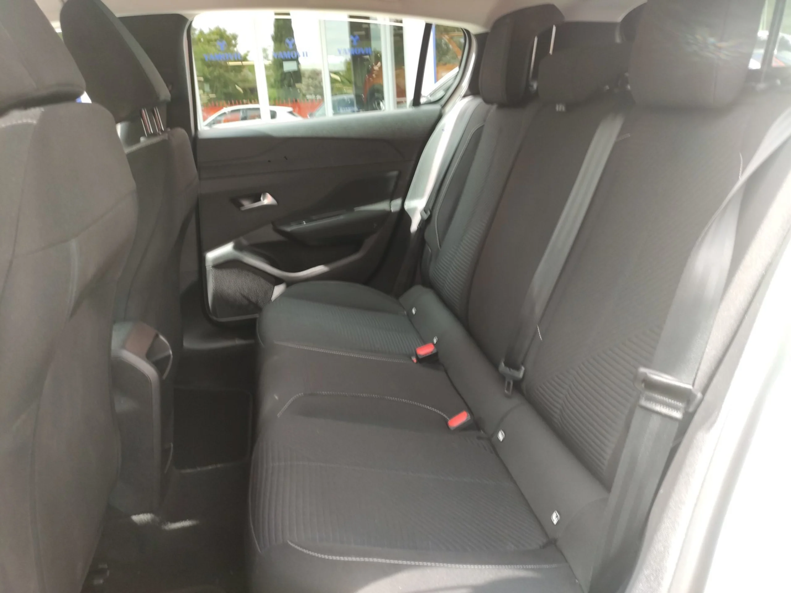 Peugeot 308 PureTech 130 SANDS Active Pack 96 kW (130 CV) - Foto 19