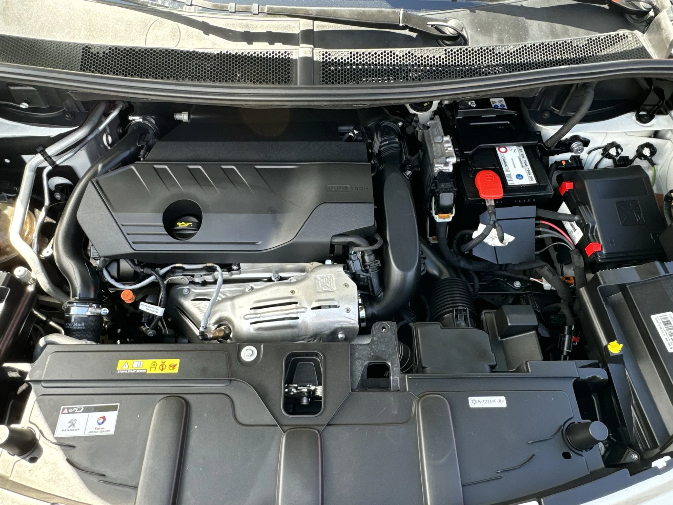 Peugeot 3008 SUV PureTech 180 GT Line EAT8 132 kW (180 CV) - Foto 22