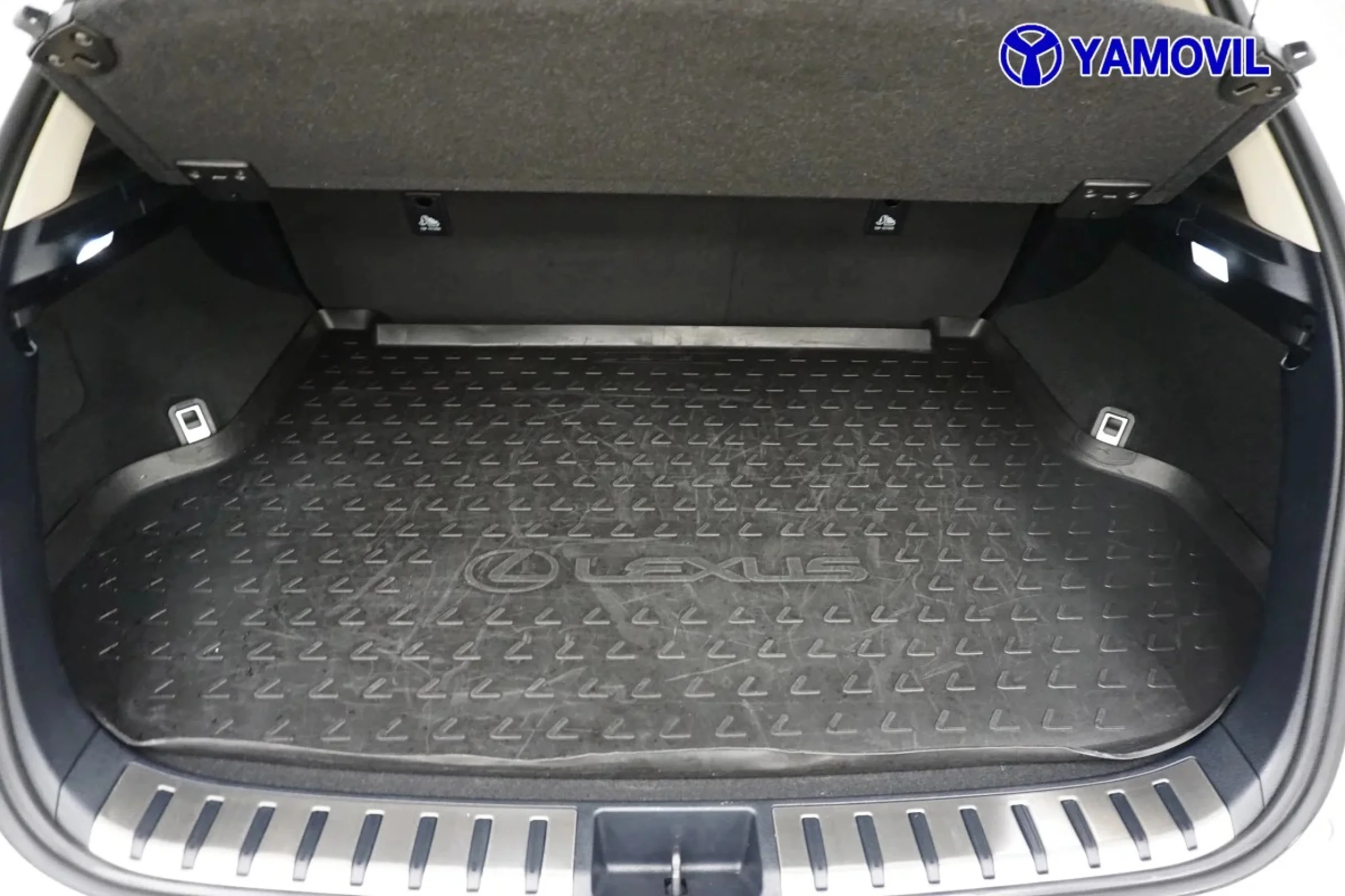 Lexus NX 300h Business Navigation 2WD 145 kW (197 CV) - Foto 7