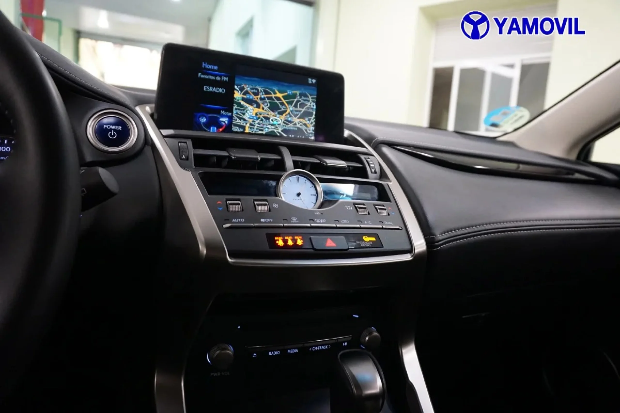 Lexus NX 300h Business Navigation 2WD 145 kW (197 CV) - Foto 23