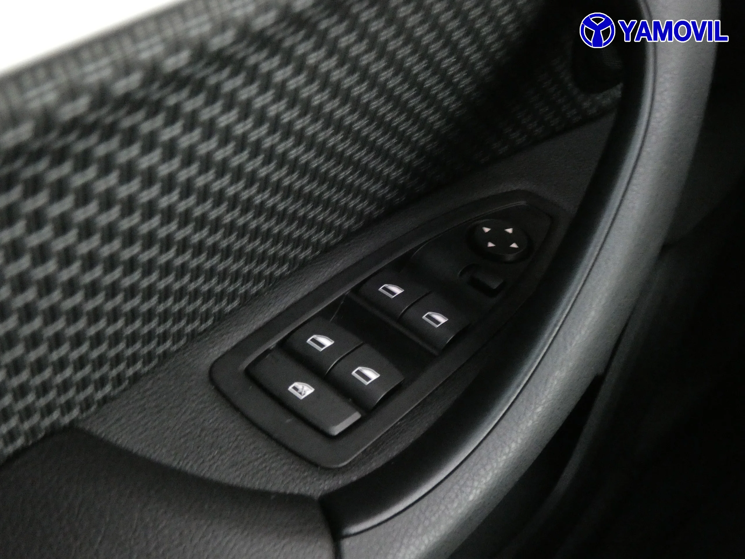 BMW X1 SDrive18dA Business - Foto 35
