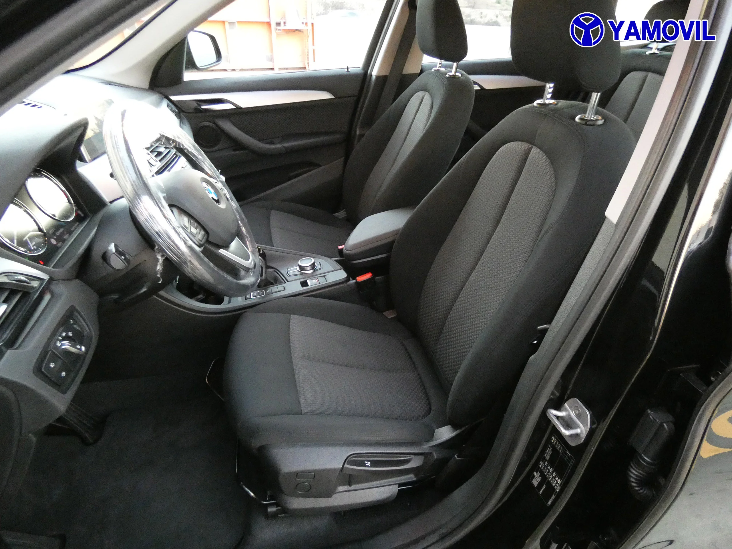BMW X1 SDrive18dA Business - Foto 14