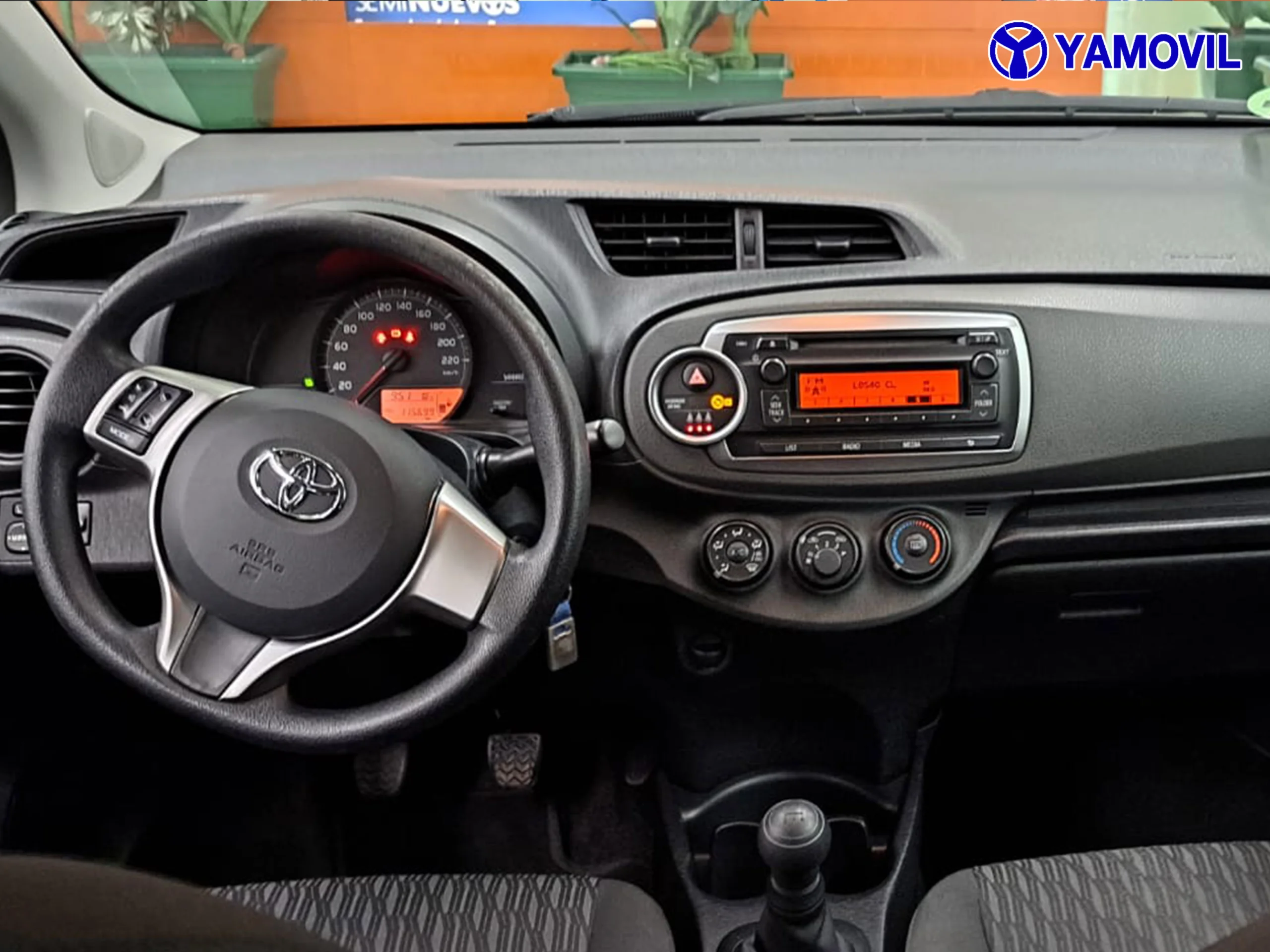 Toyota Yaris 1.0 LIVE 5P - Foto 3