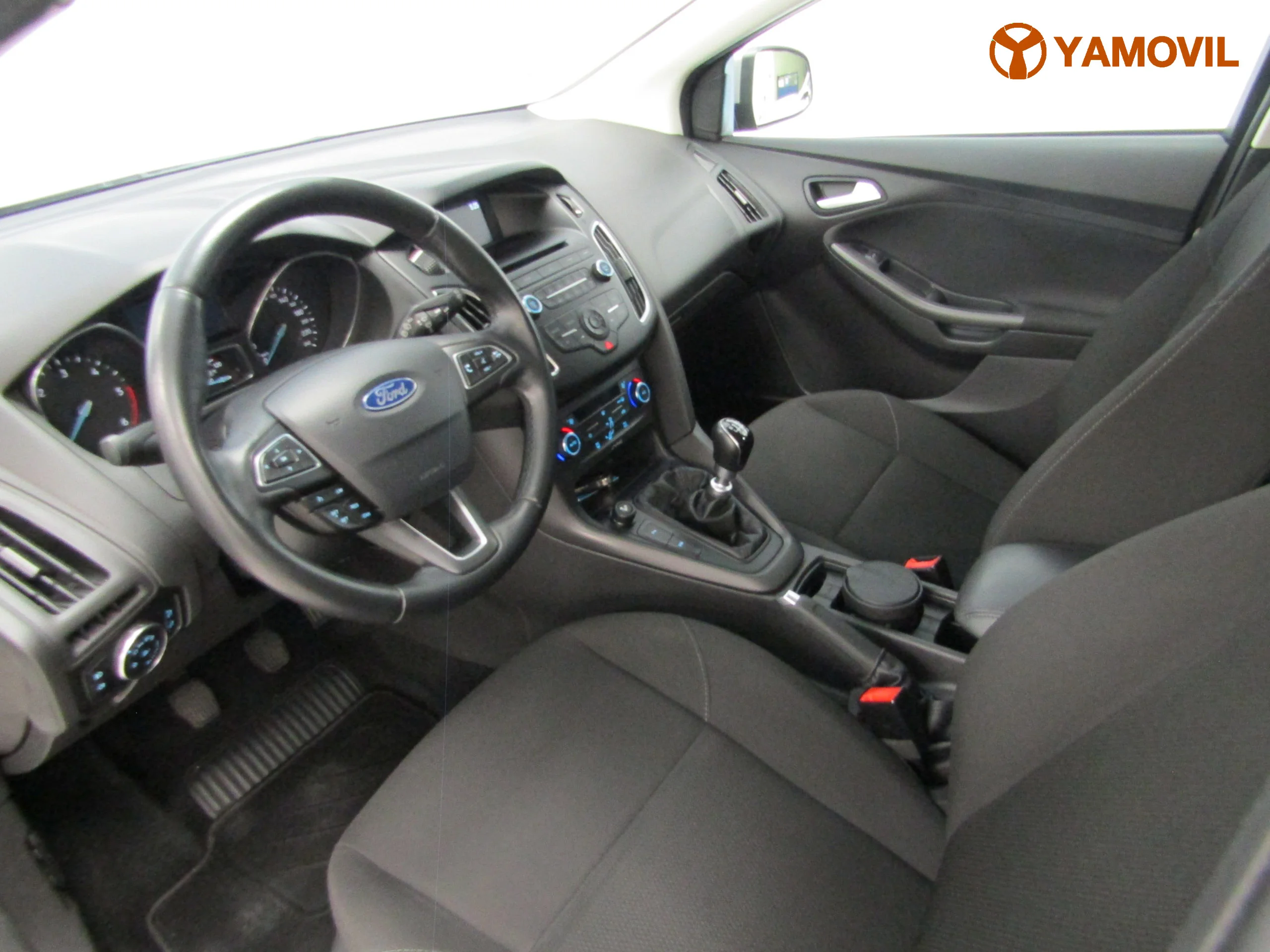 Ford Focus 1.6TDCI TREND  - Foto 17