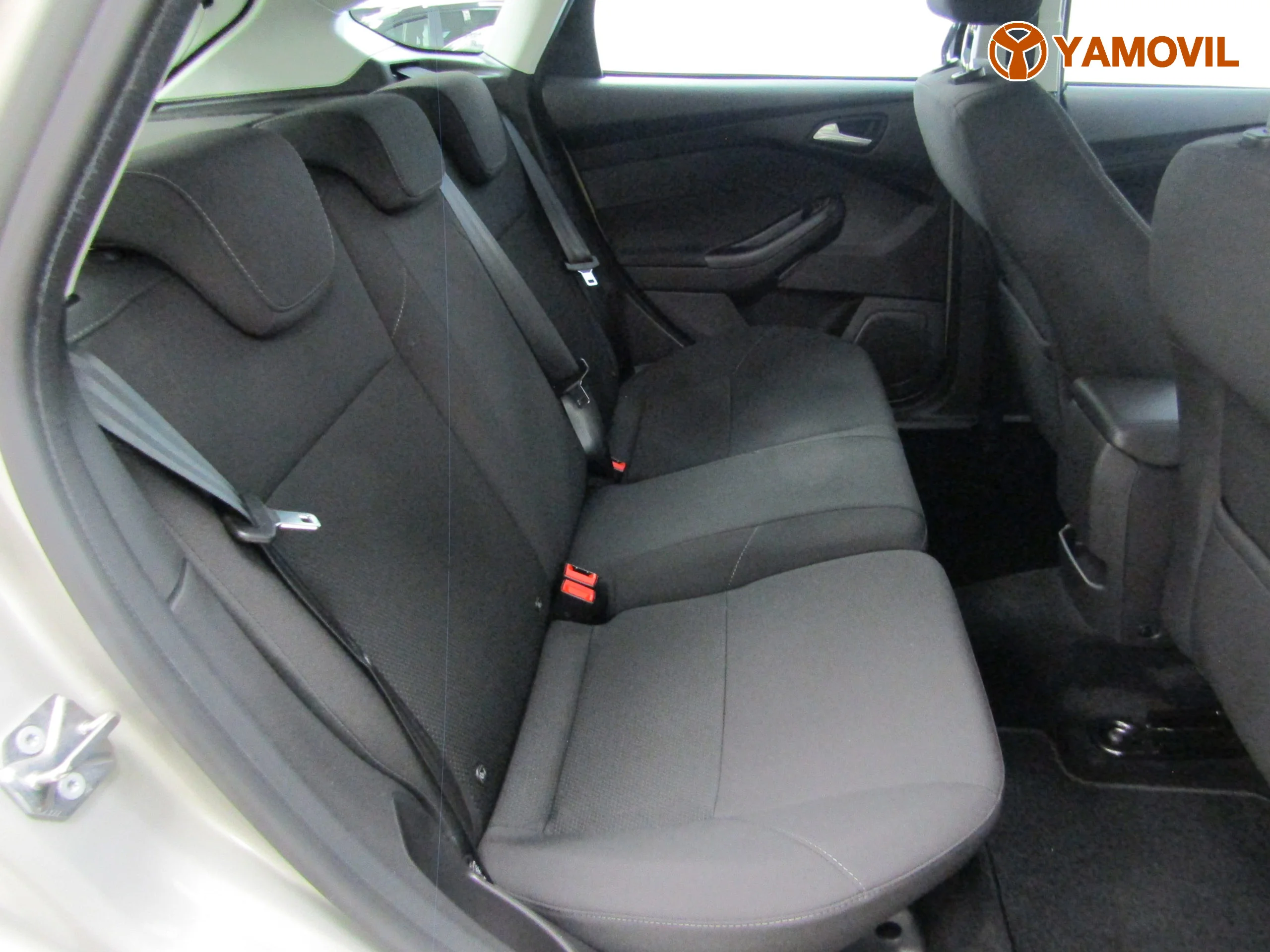 Ford Focus 1.6TDCI TREND  - Foto 15