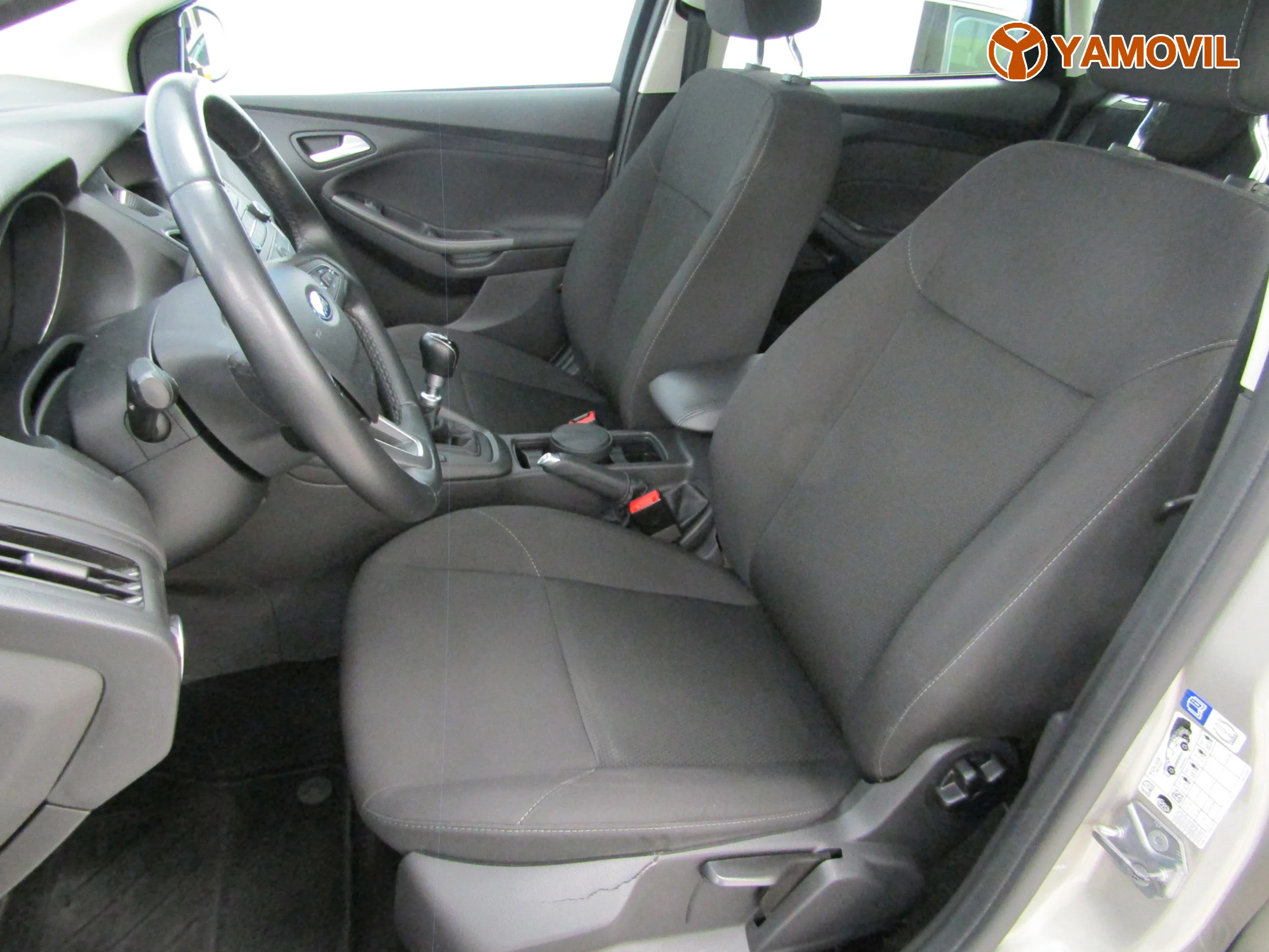 Ford Focus 1.6TDCI TREND  - Foto 16