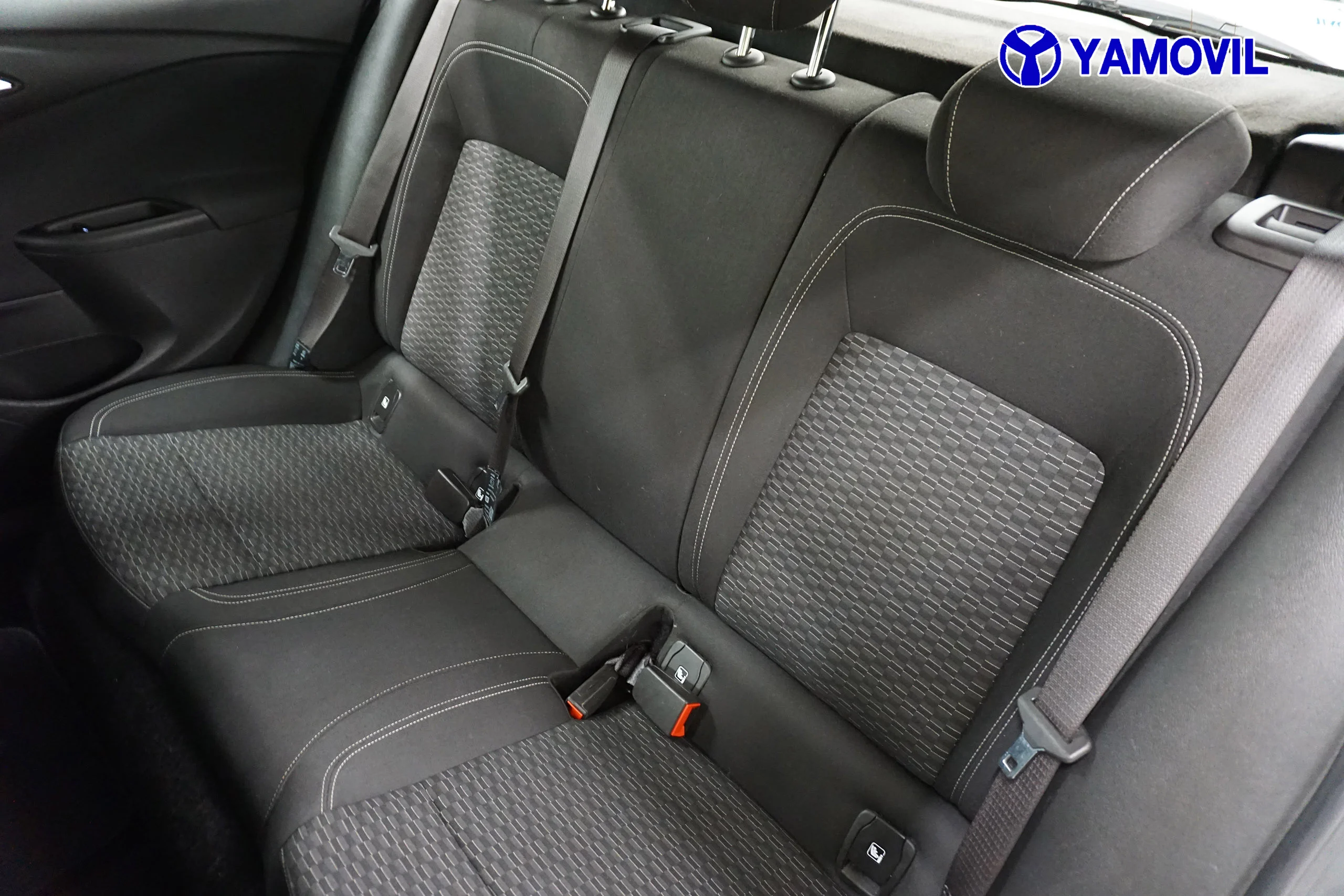 Opel Astra 1.4 TURBO SS DYNAMIC 5P - Foto 14