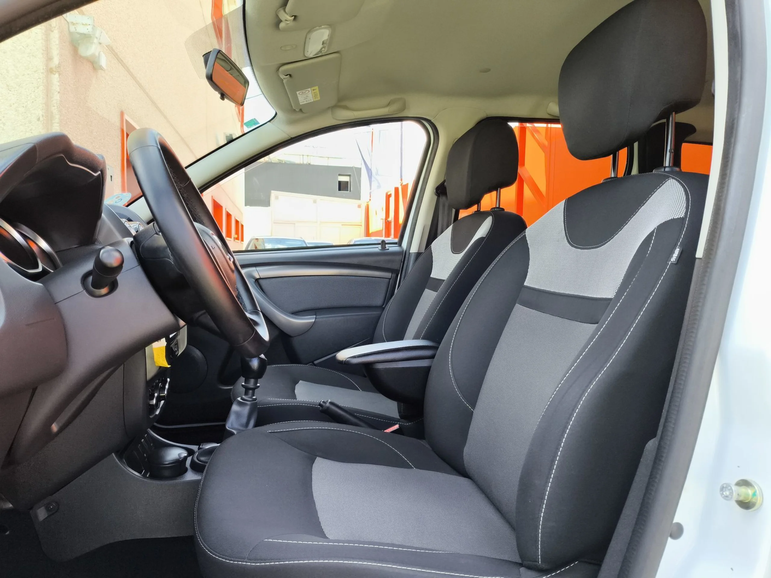 Dacia Duster dCi 110 SL Blackshadow 4x2 EU6 80 kW (109 CV) - Foto 8