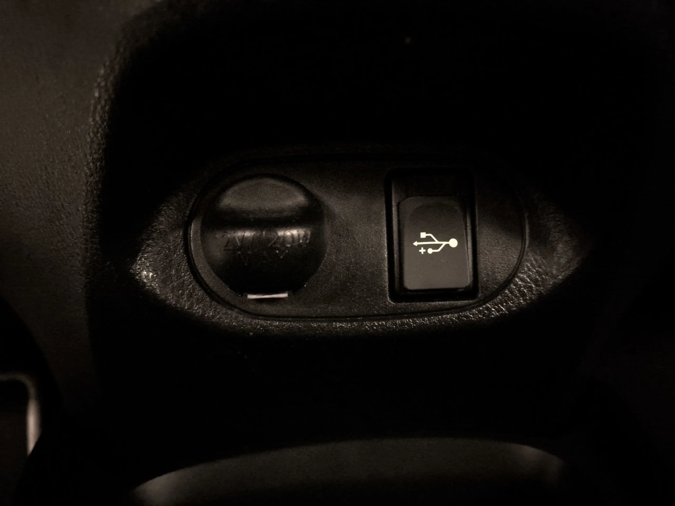 Toyota Yaris 1.5 100H Active 74 kW (100 CV) - Foto 19