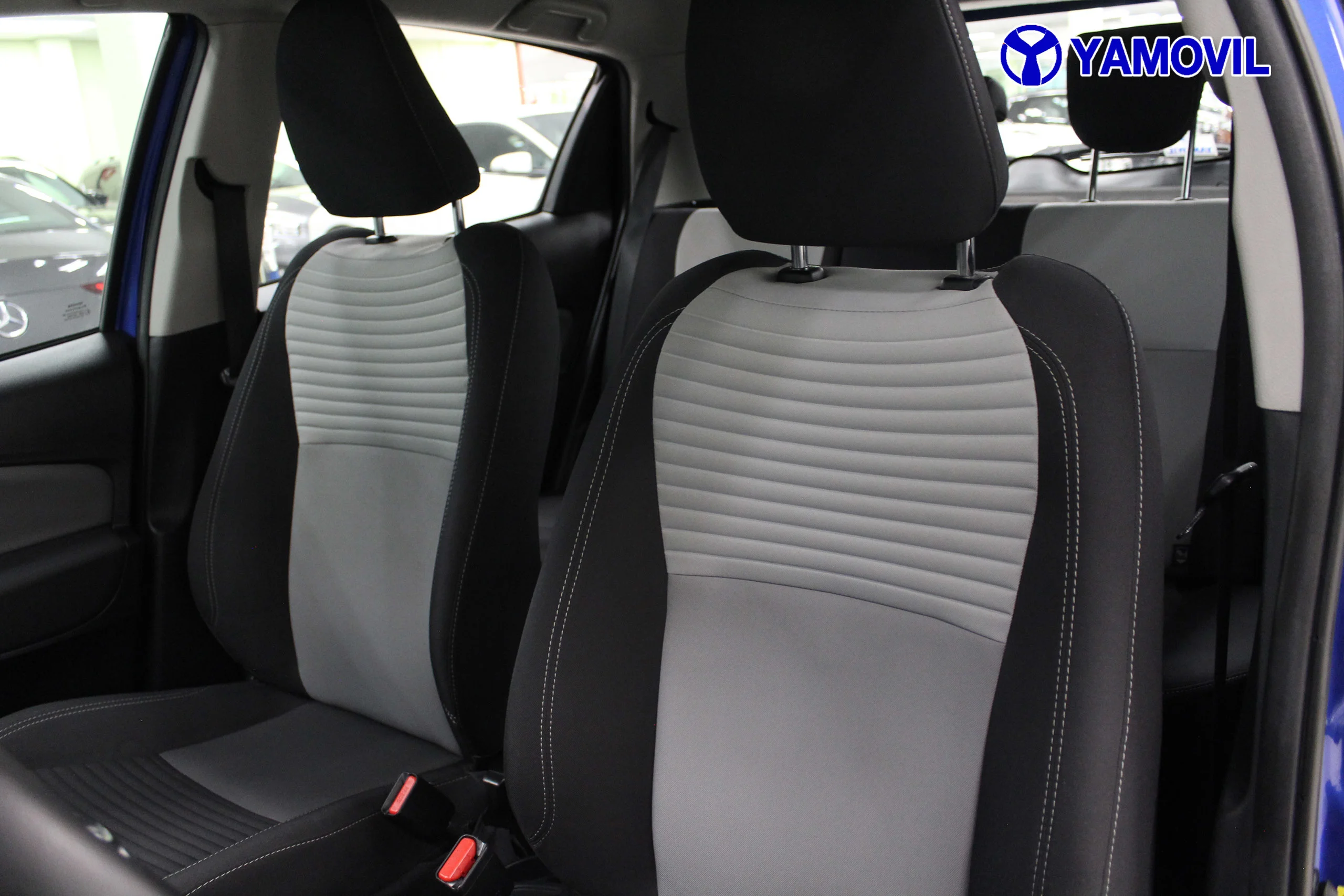 Toyota Yaris 70 Active 51 kW (69 CV) - Foto 13
