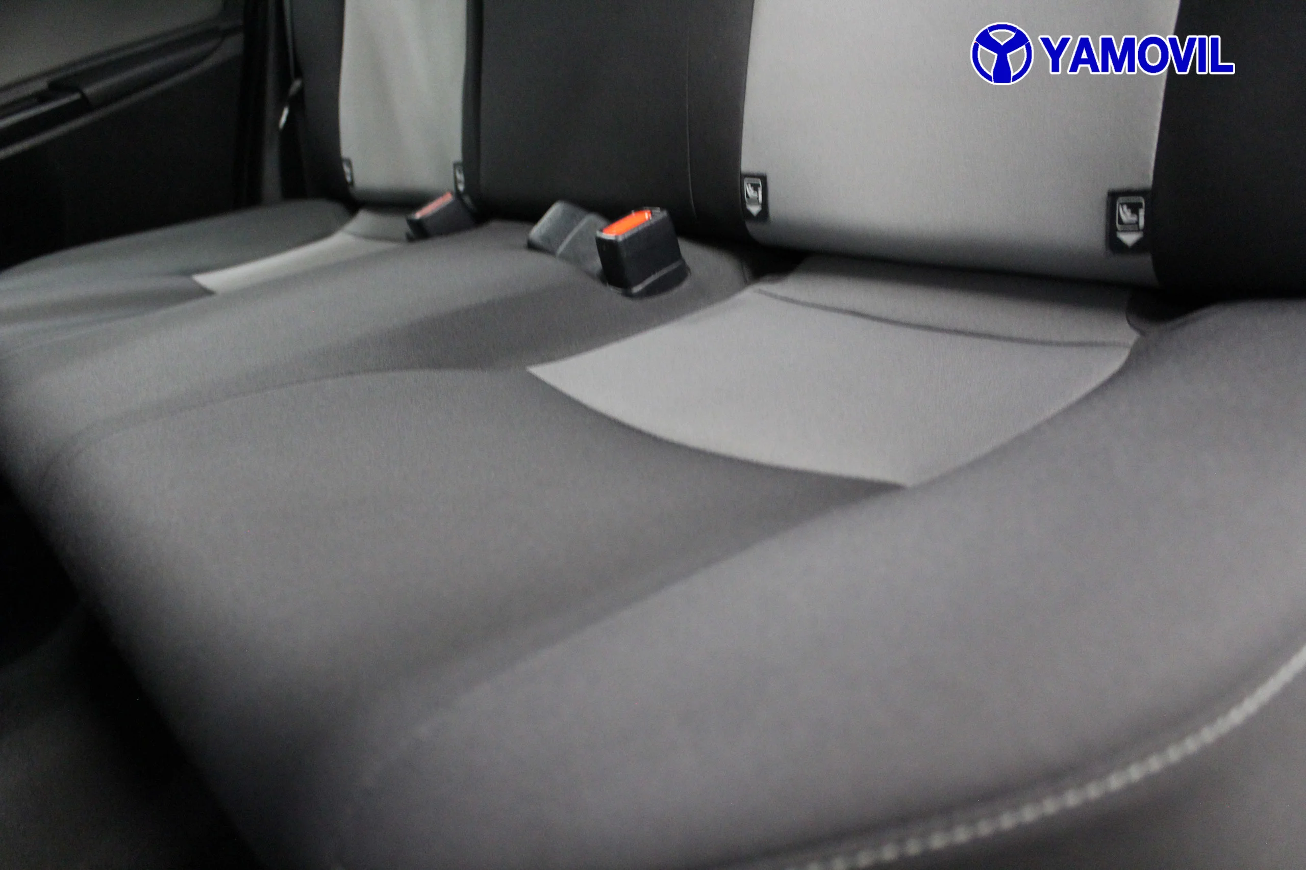 Toyota Yaris 70 Active 51 kW (69 CV) - Foto 16