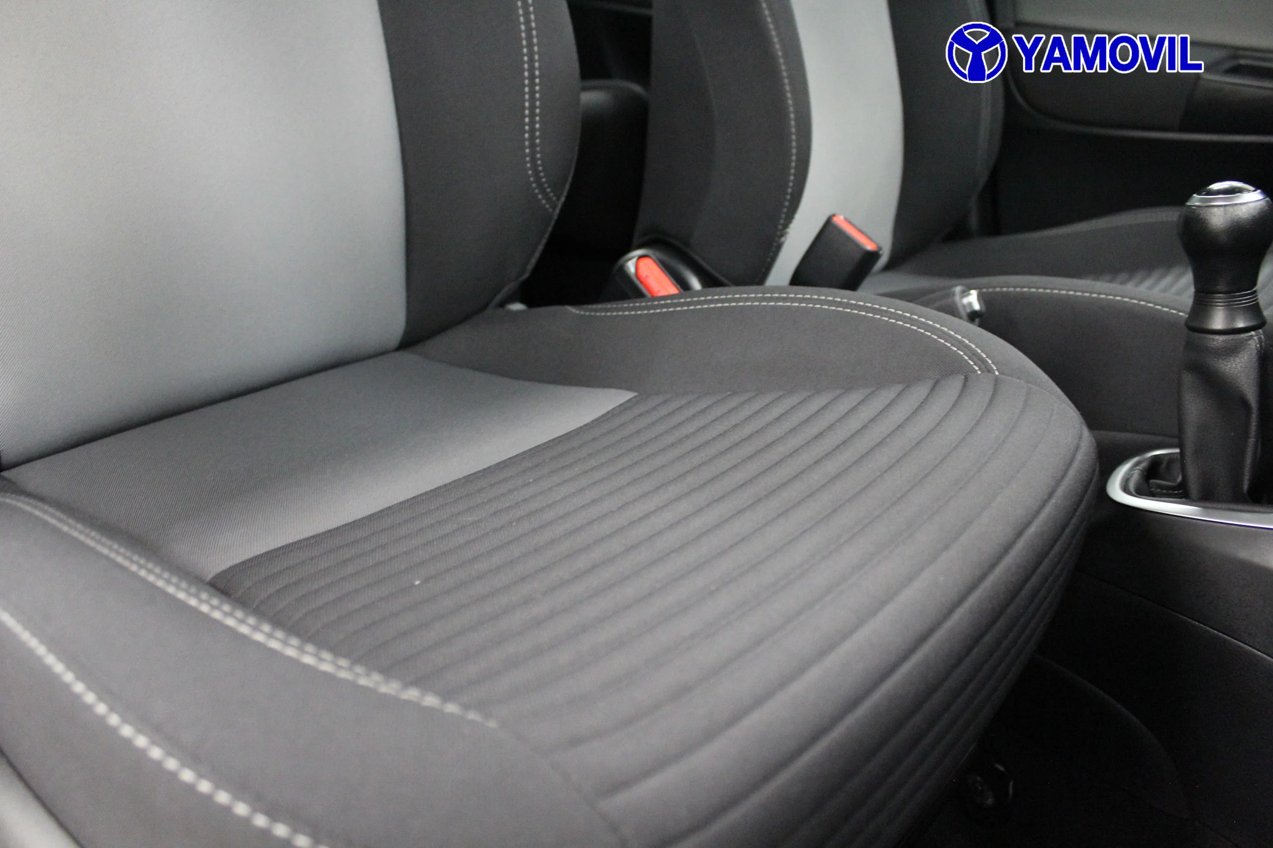 Toyota Yaris 70 Active 51 kW (69 CV) - Foto 18