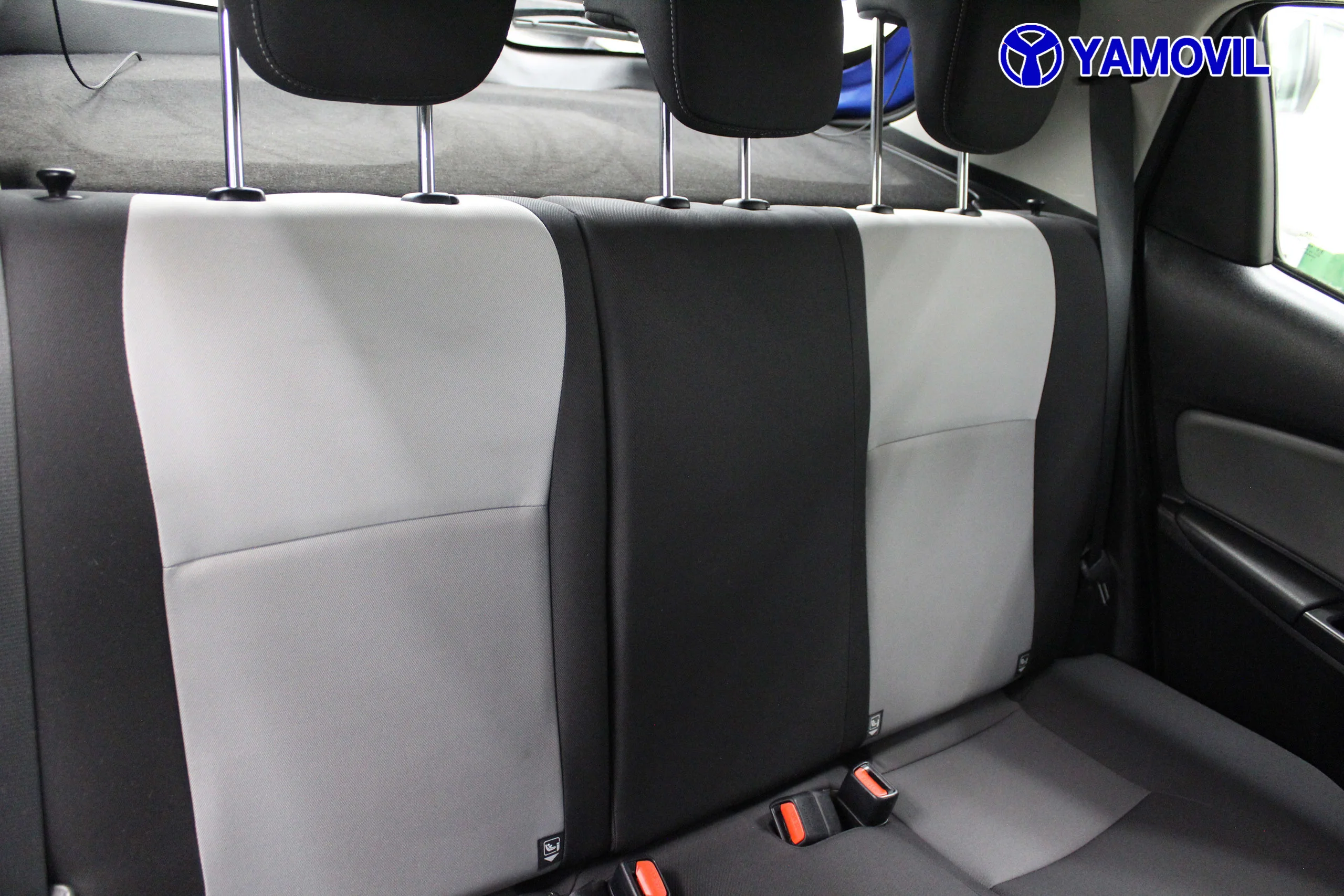 Toyota Yaris 70 Active 51 kW (69 CV) - Foto 19