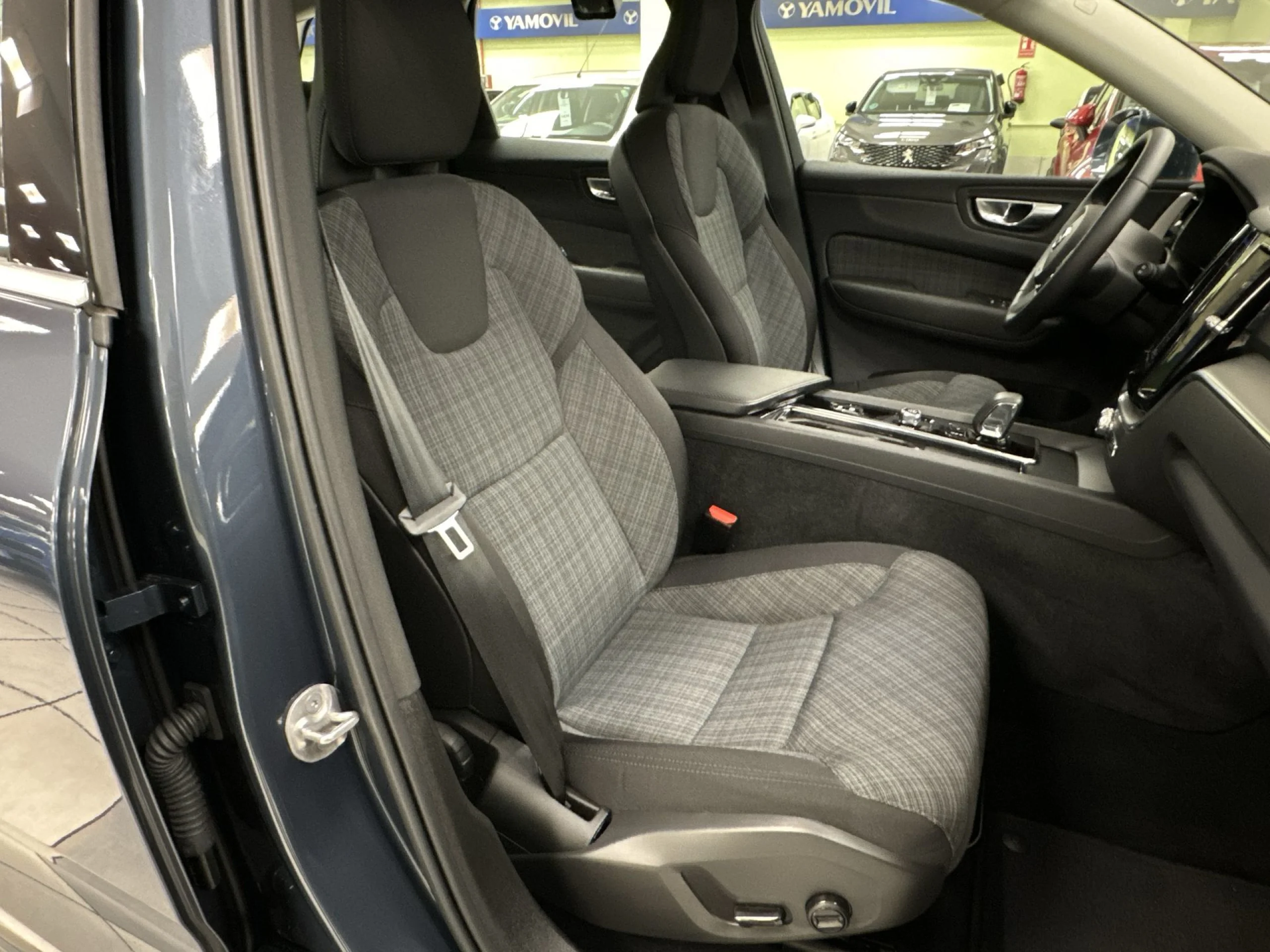 Volvo Xc60 B4 G Core Pro Auto 145 kW (197 CV) - Foto 21
