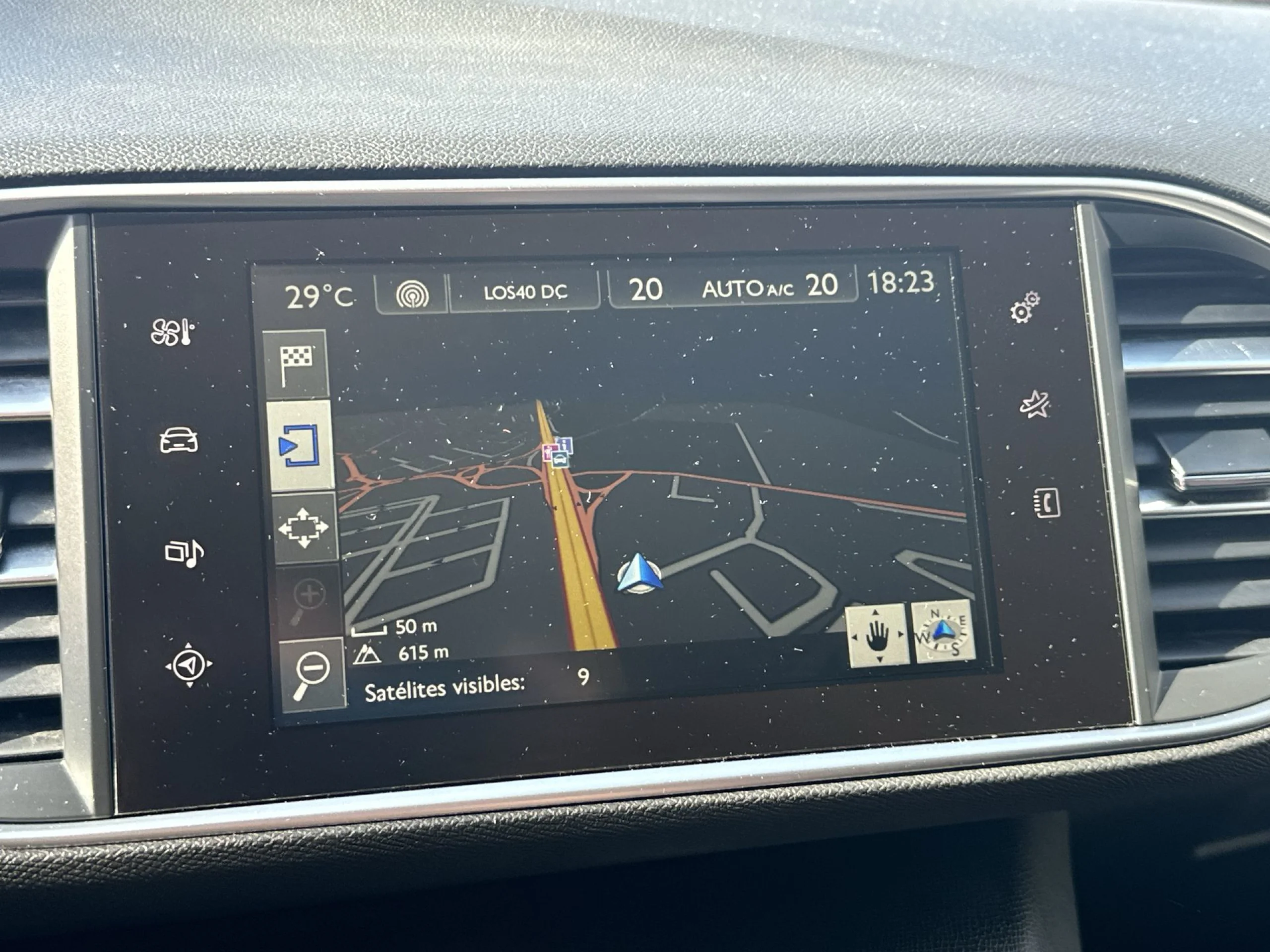 Peugeot 308 PureTech 110 SANDS Allure 81 kW (110 CV) - Foto 15