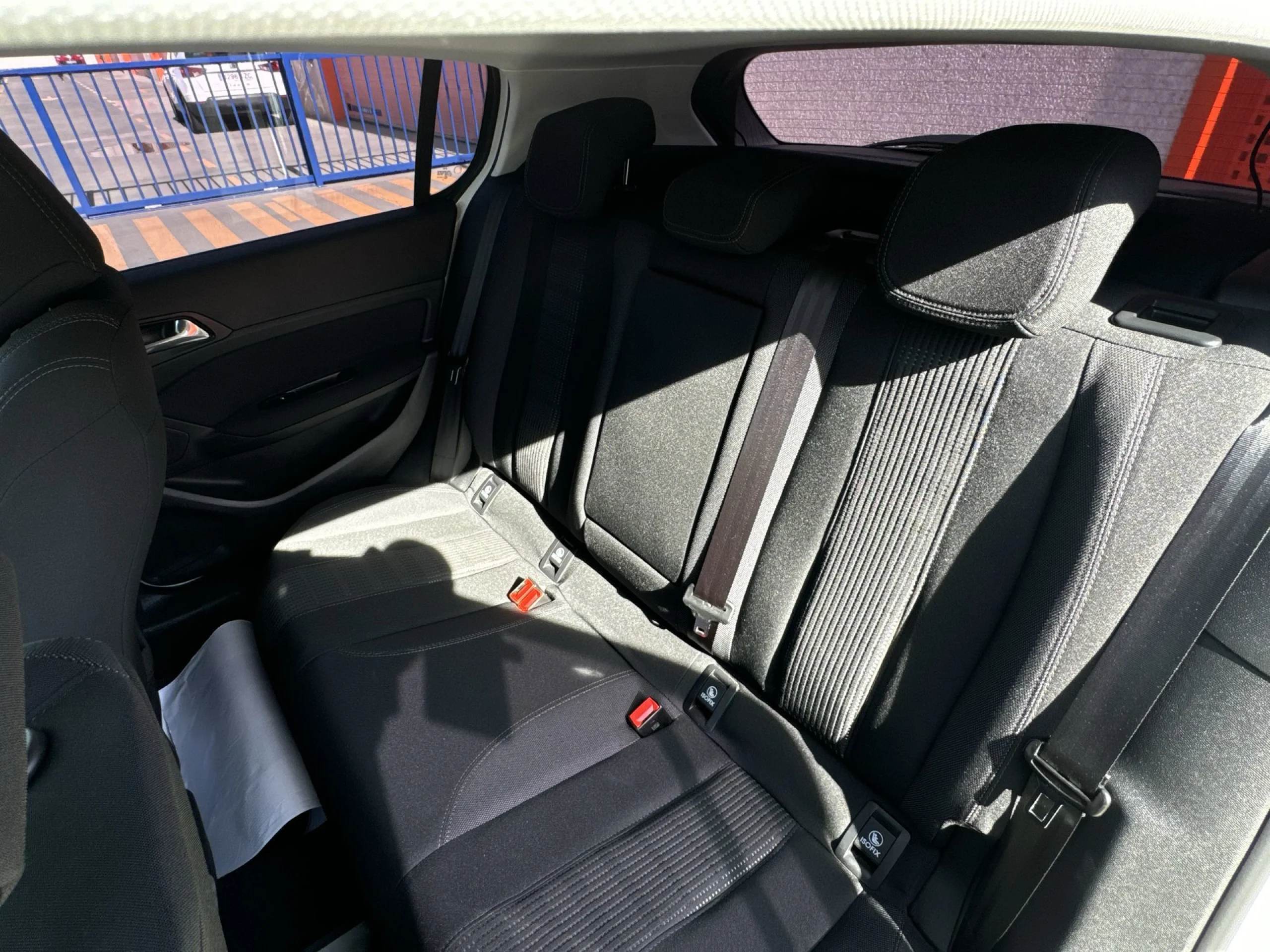 Peugeot 308 PureTech 110 SANDS Allure 81 kW (110 CV) - Foto 19