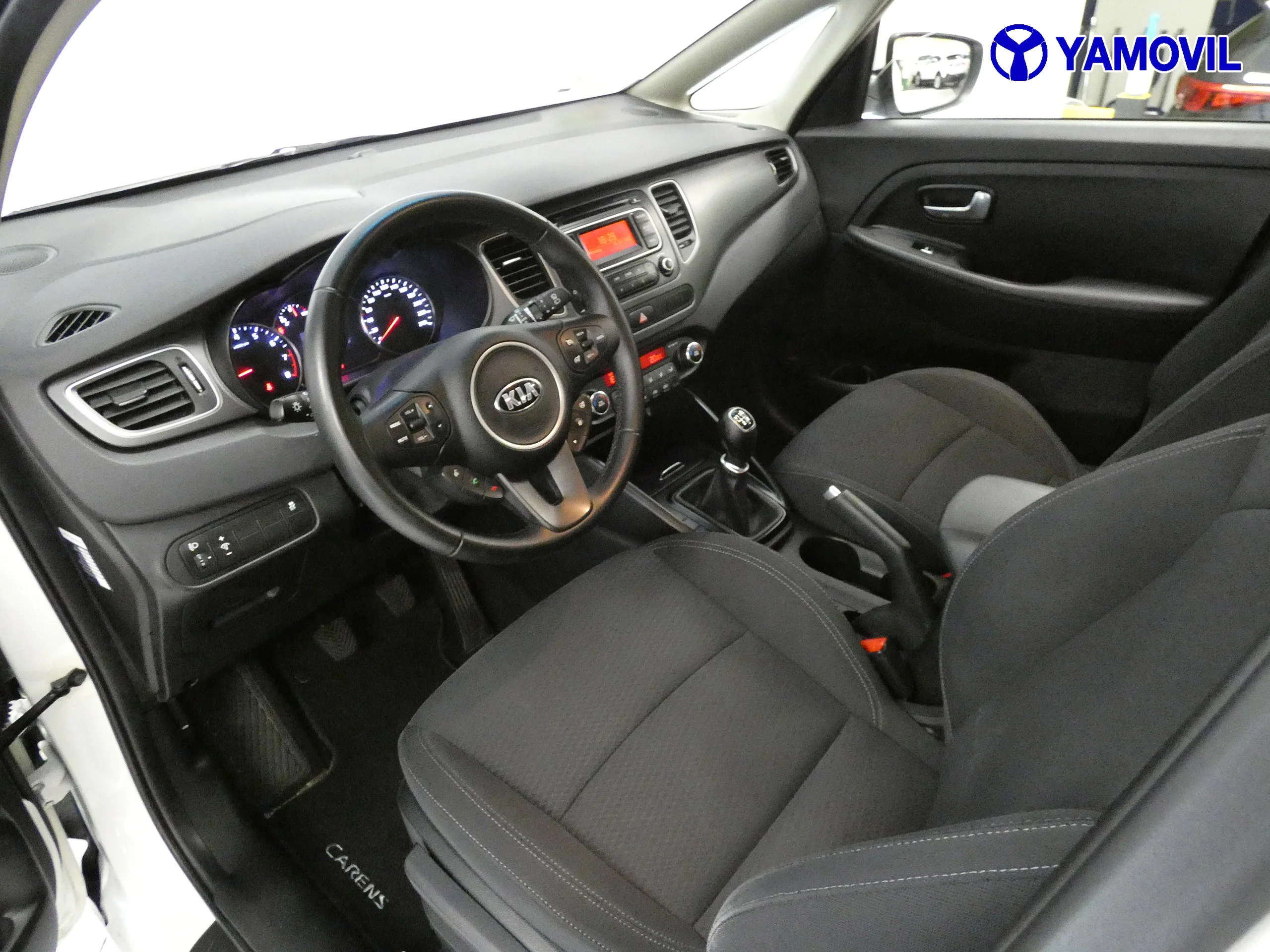 Kia Carens 1.6 GDI CONCEPT - Foto 19