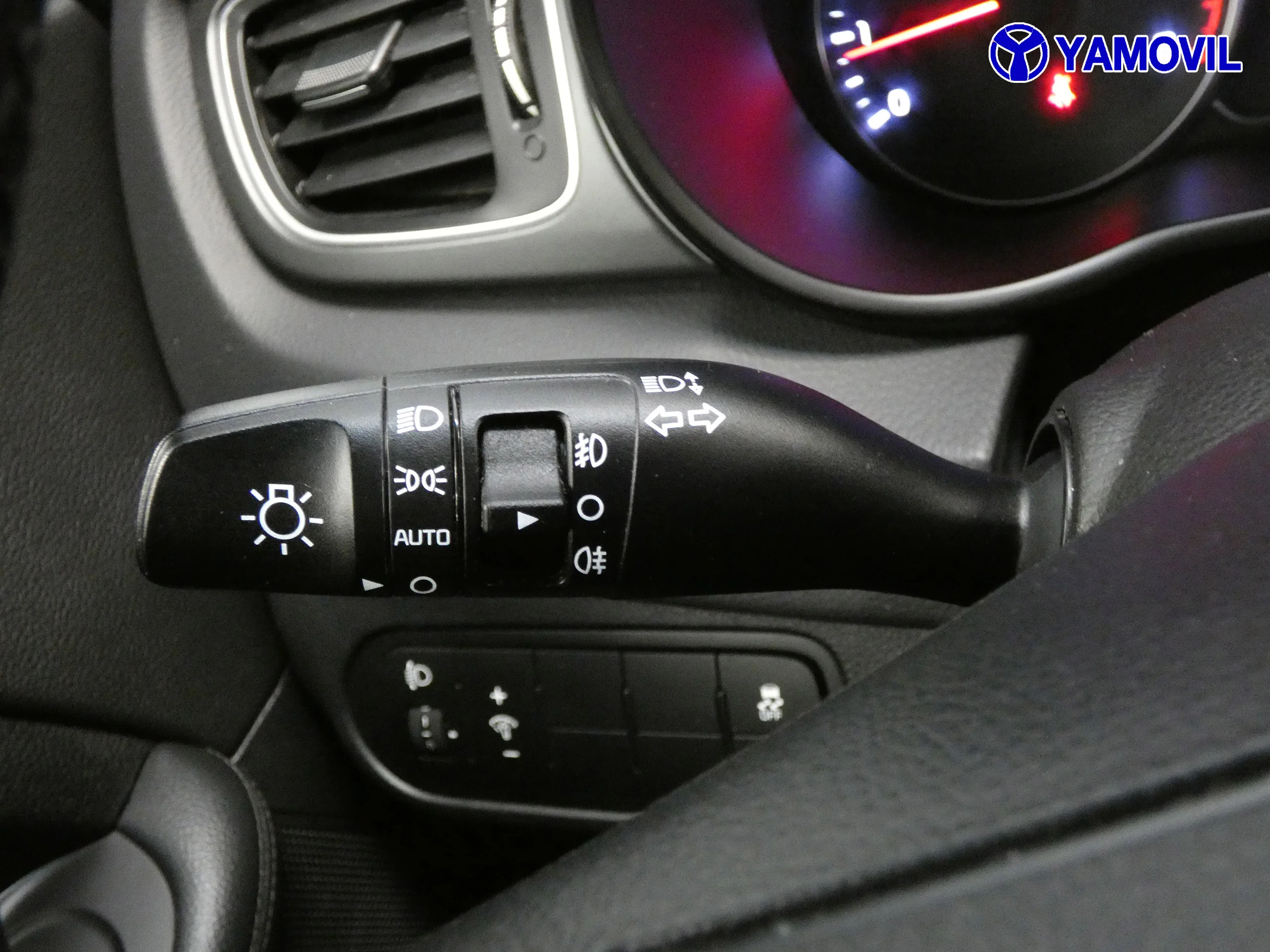 Kia Carens 1.6 GDI CONCEPT - Foto 25