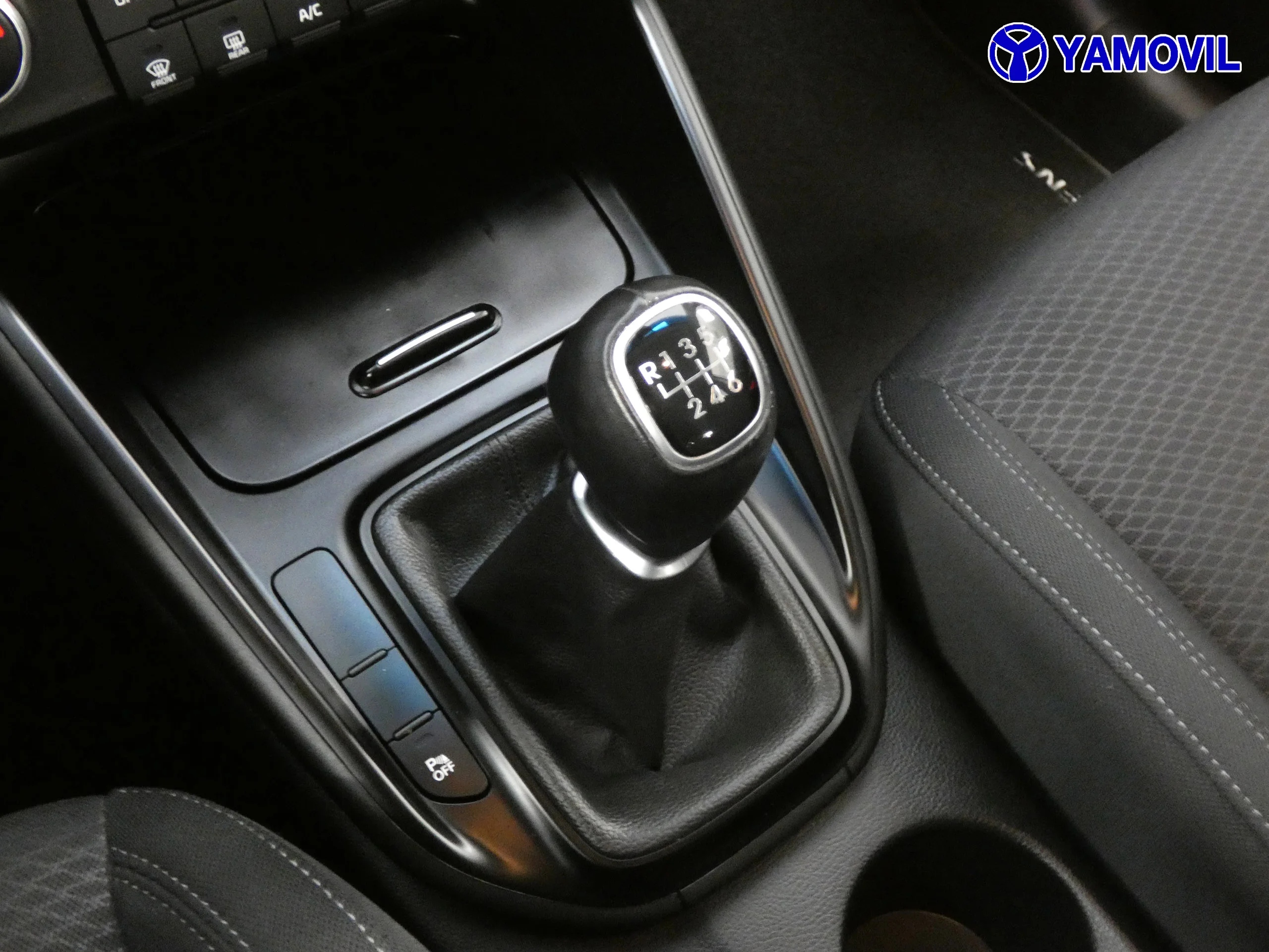 Kia Carens 1.6 GDI CONCEPT - Foto 33