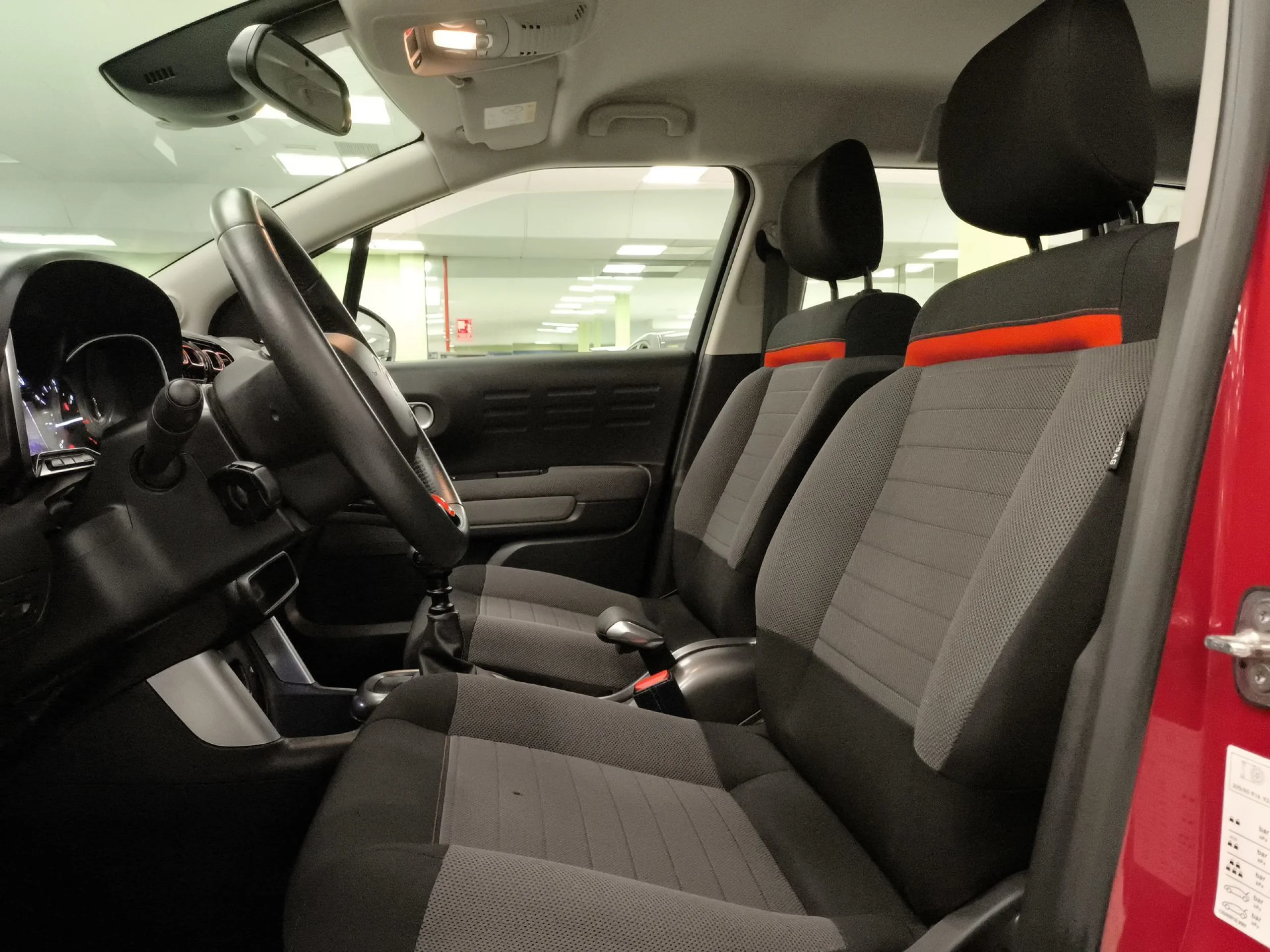 Citroen C3 Aircross BlueHDi 100 SANDS Feel 75 kW (102 CV) - Foto 8