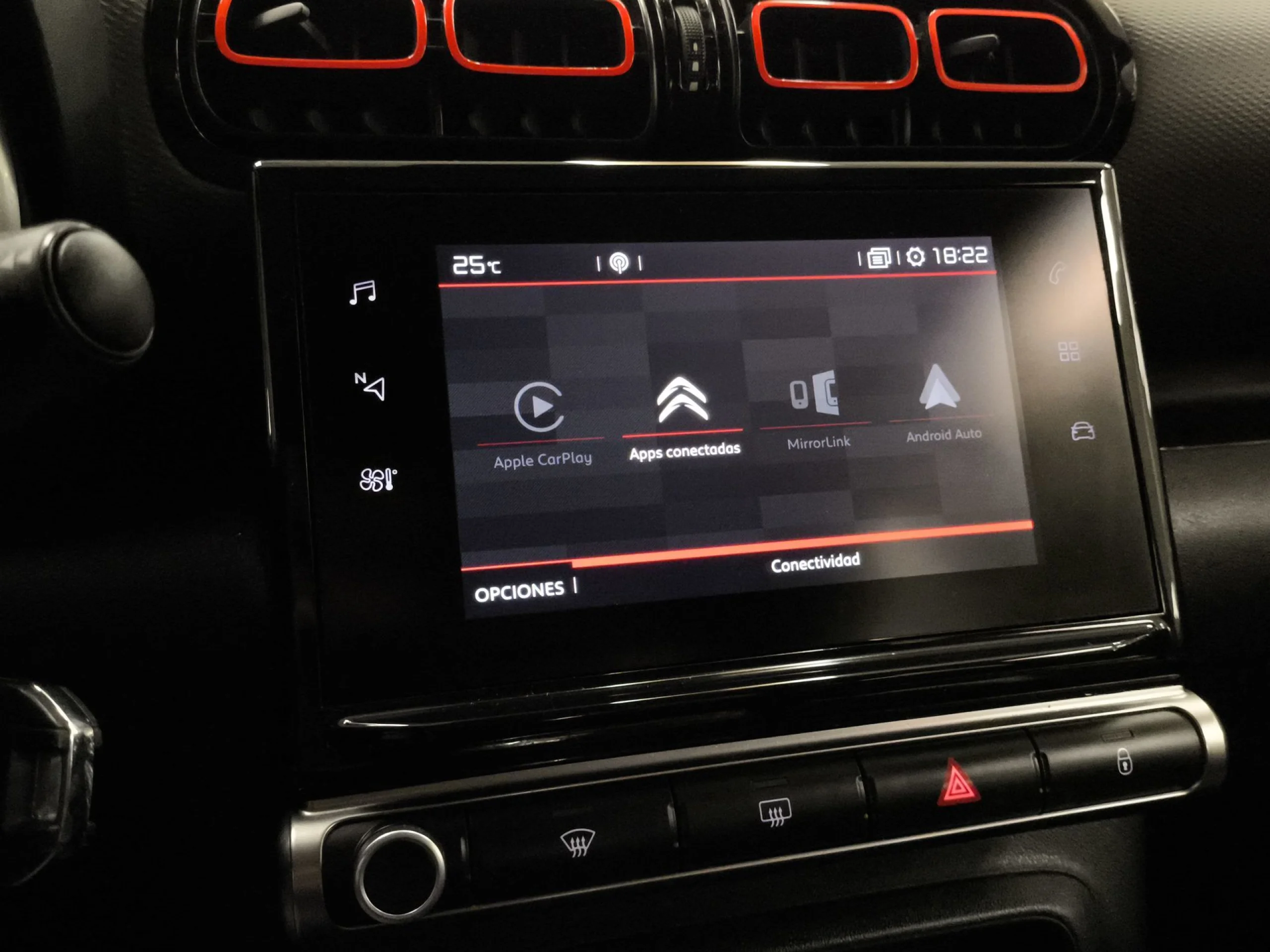 Citroen C3 Aircross BlueHDi 100 SANDS Feel 75 kW (102 CV) - Foto 20