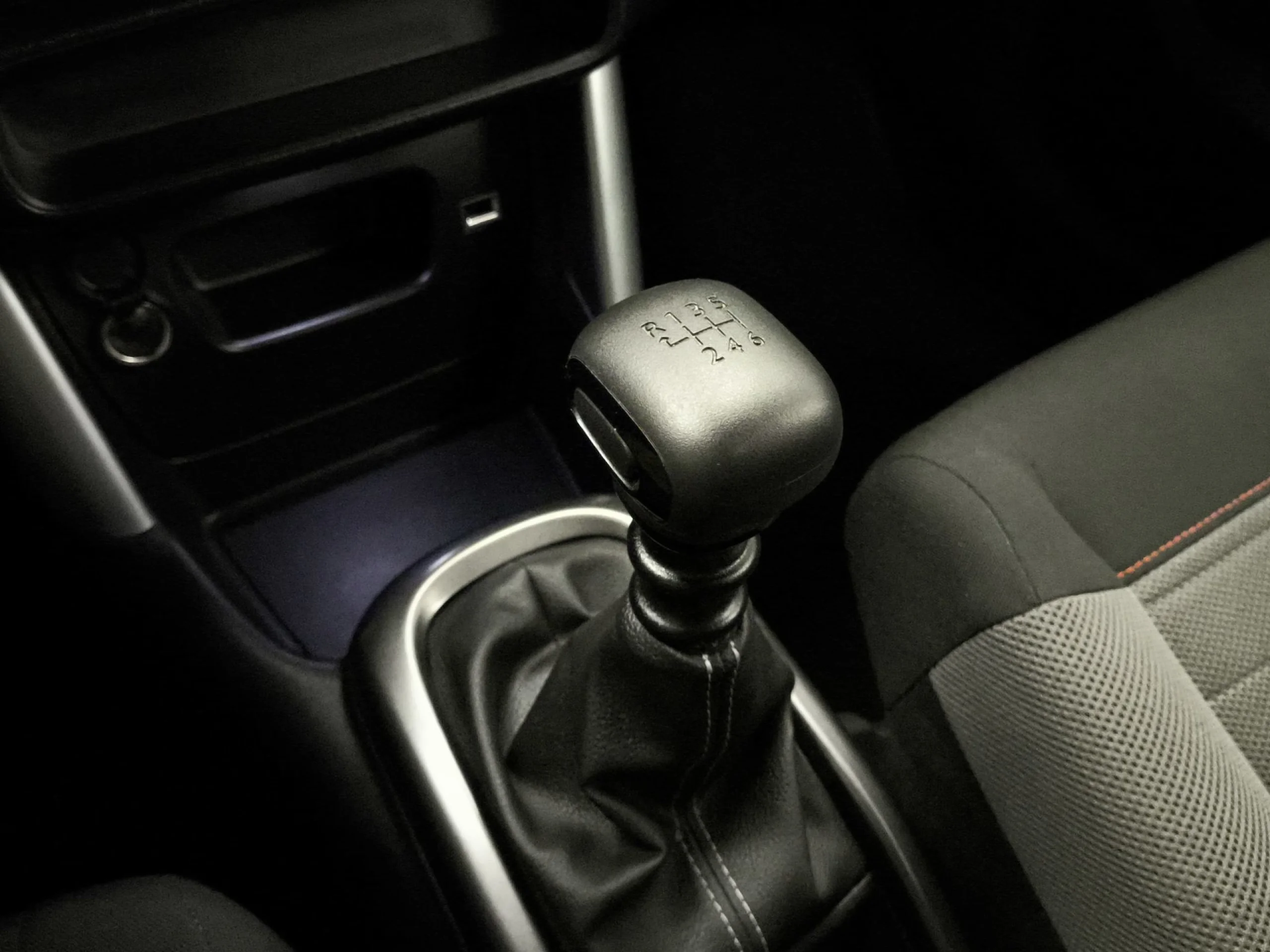 Citroen C3 Aircross BlueHDi 100 SANDS Feel 75 kW (102 CV) - Foto 23