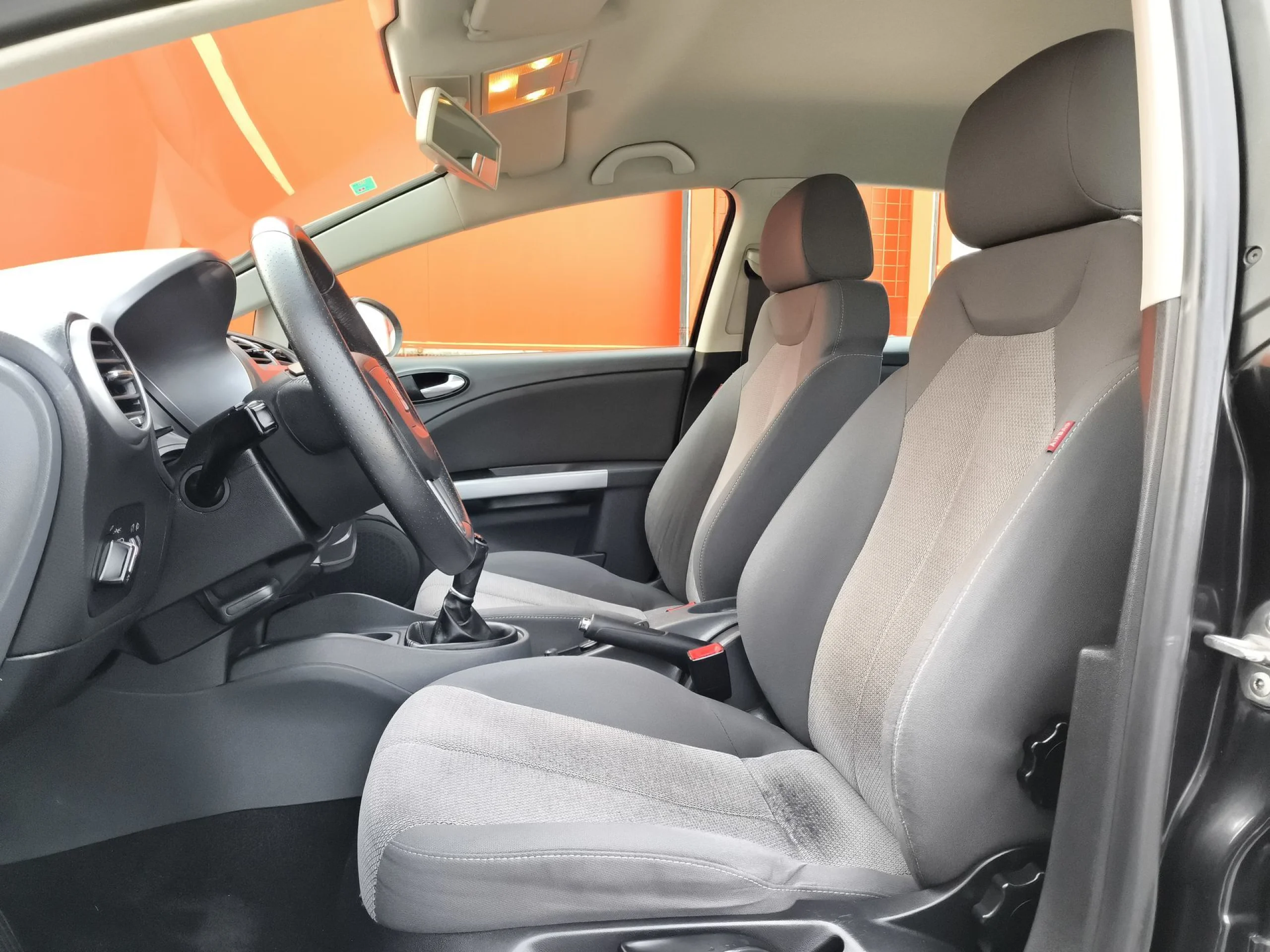 Seat León 1.4 TSI Style 92 kW (125 CV) - Foto 8