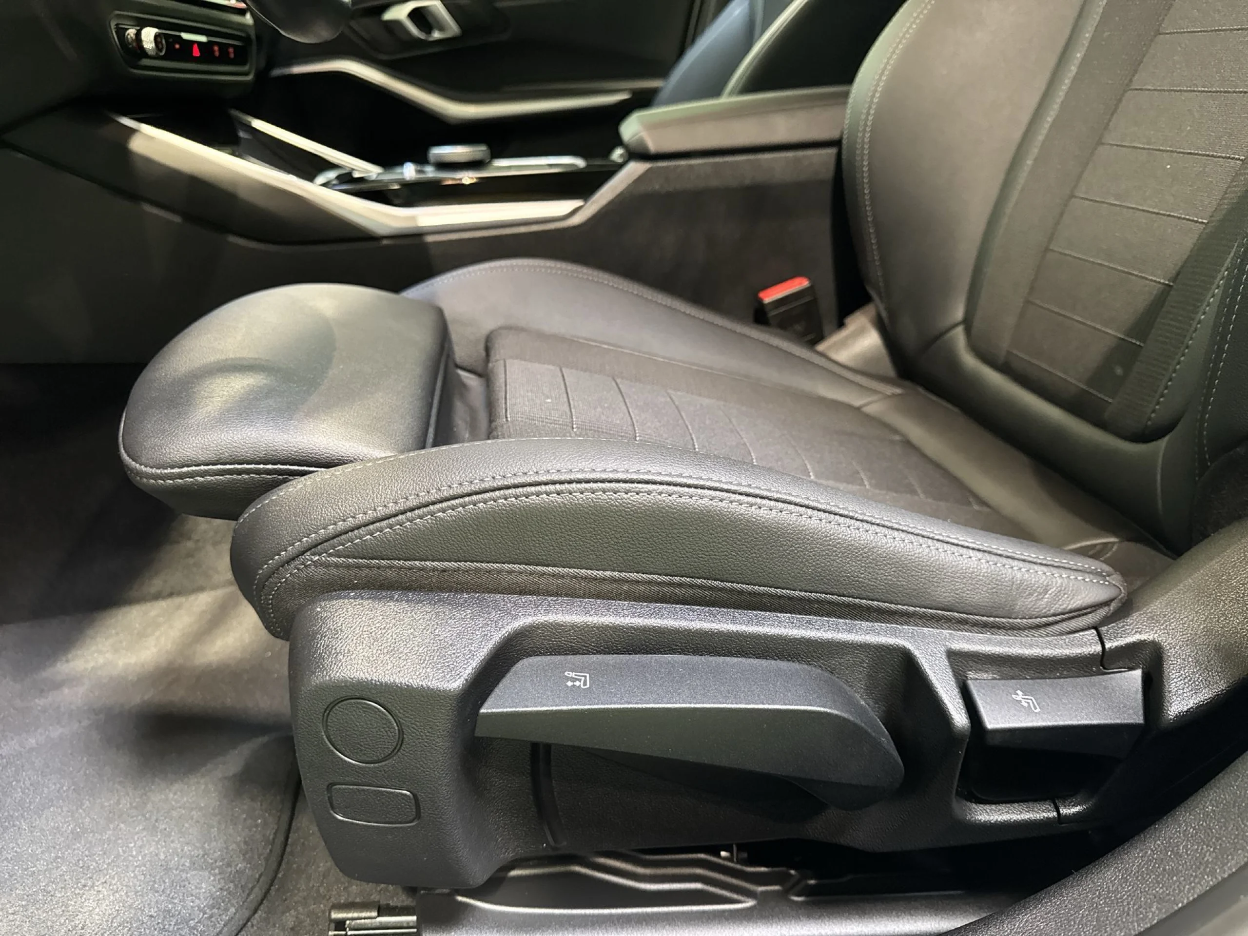 BMW Serie 3 318d Touring 110 kW (150 CV) - Foto 9