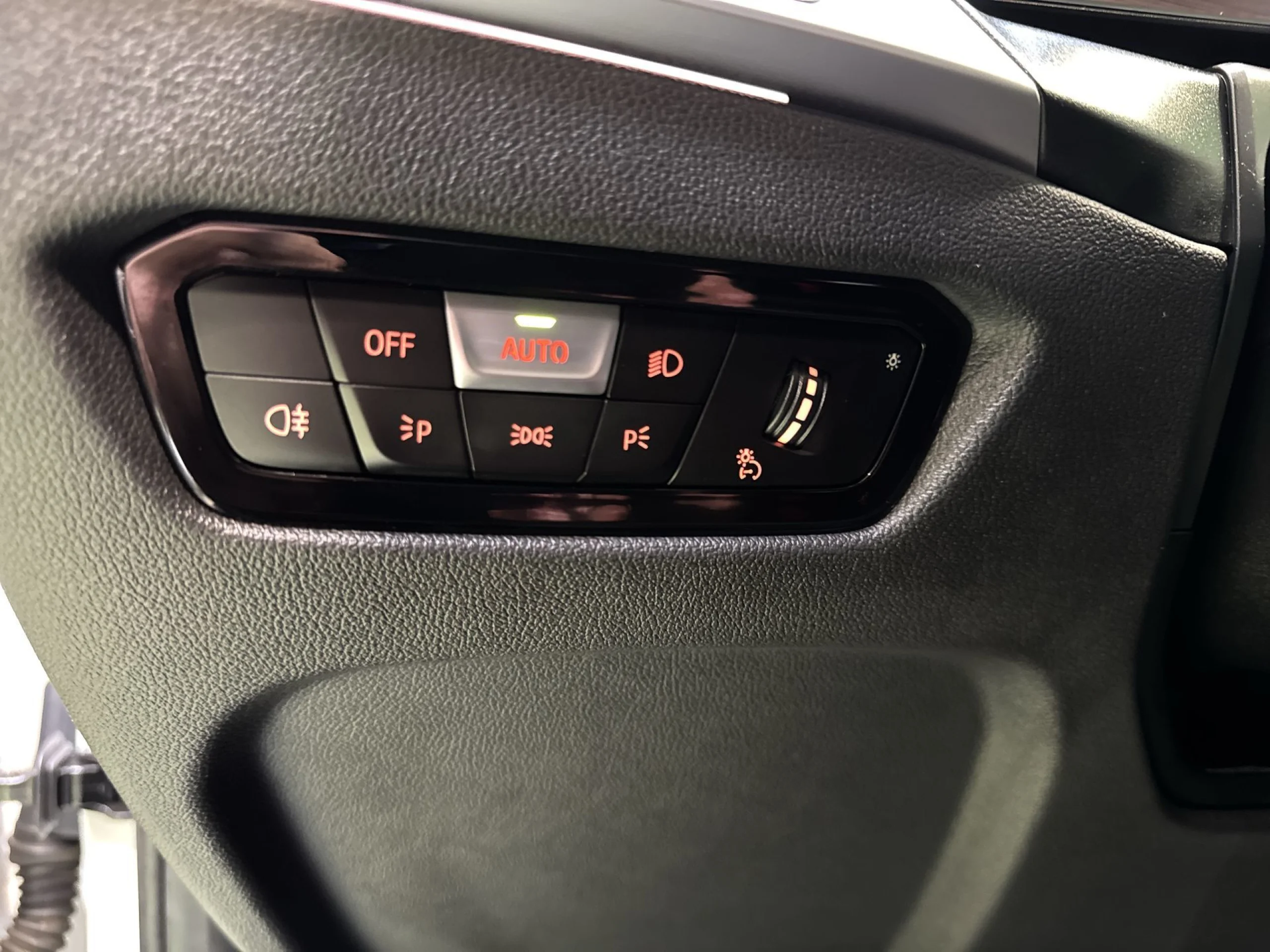 BMW Serie 3 318d Touring 110 kW (150 CV) - Foto 12