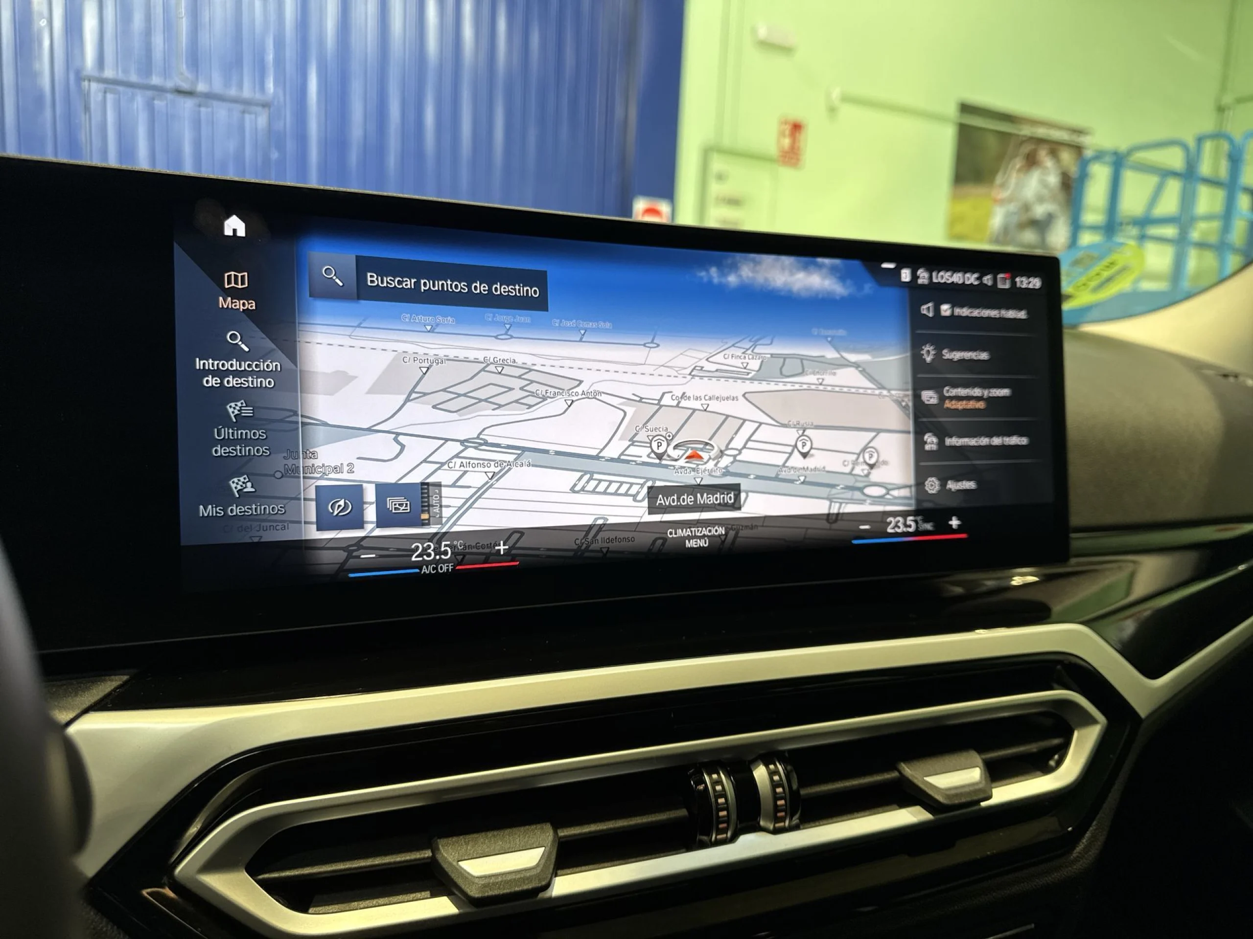 BMW Serie 3 318d Touring 110 kW (150 CV) - Foto 17