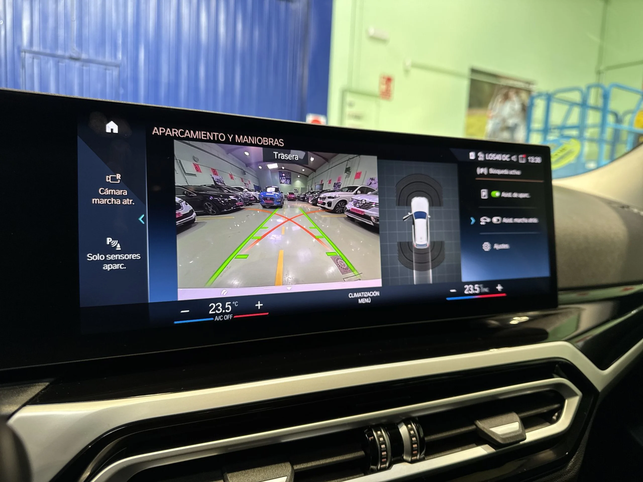 BMW Serie 3 318d Touring 110 kW (150 CV) - Foto 18