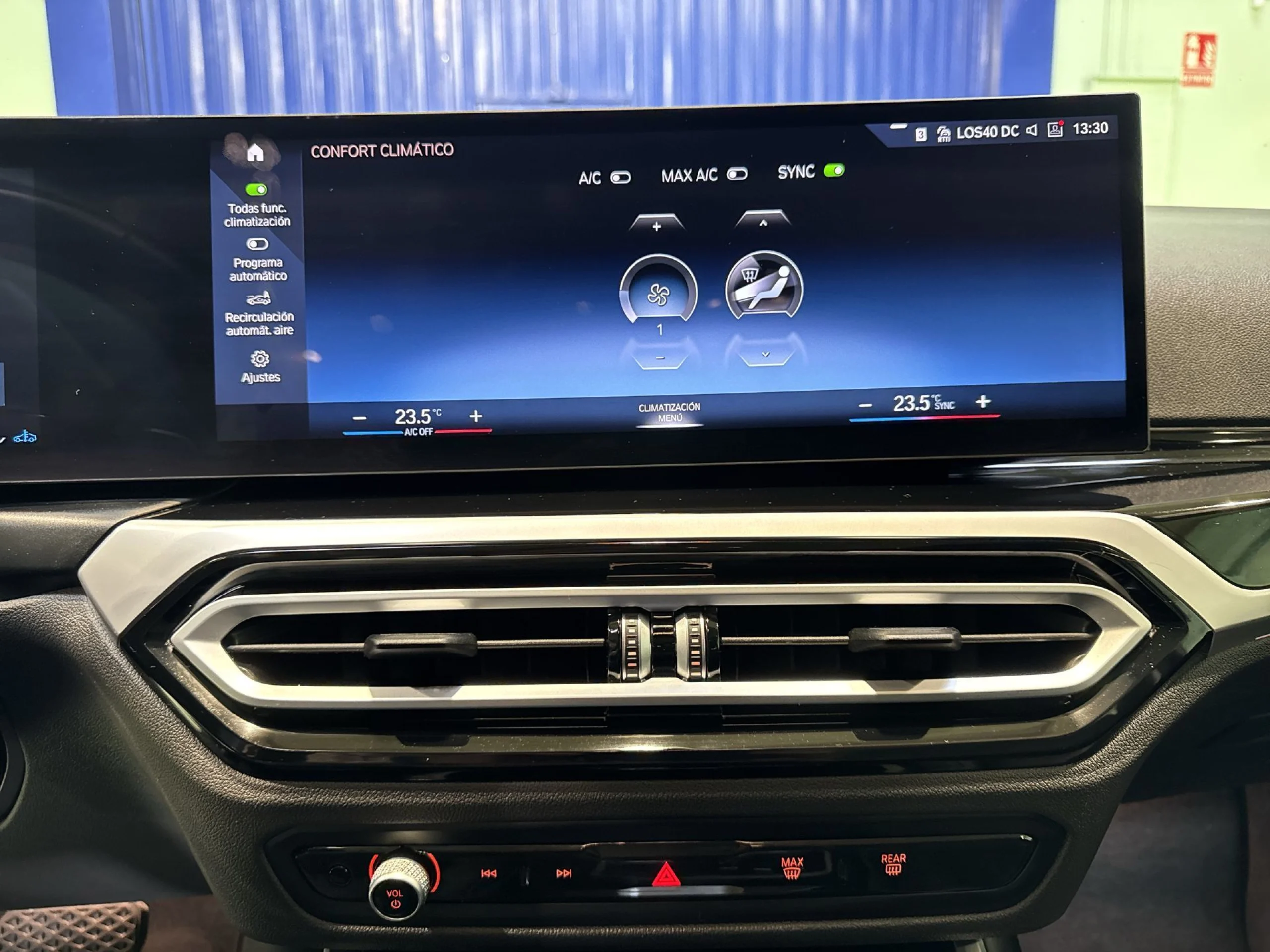 BMW Serie 3 318d Touring 110 kW (150 CV) - Foto 19