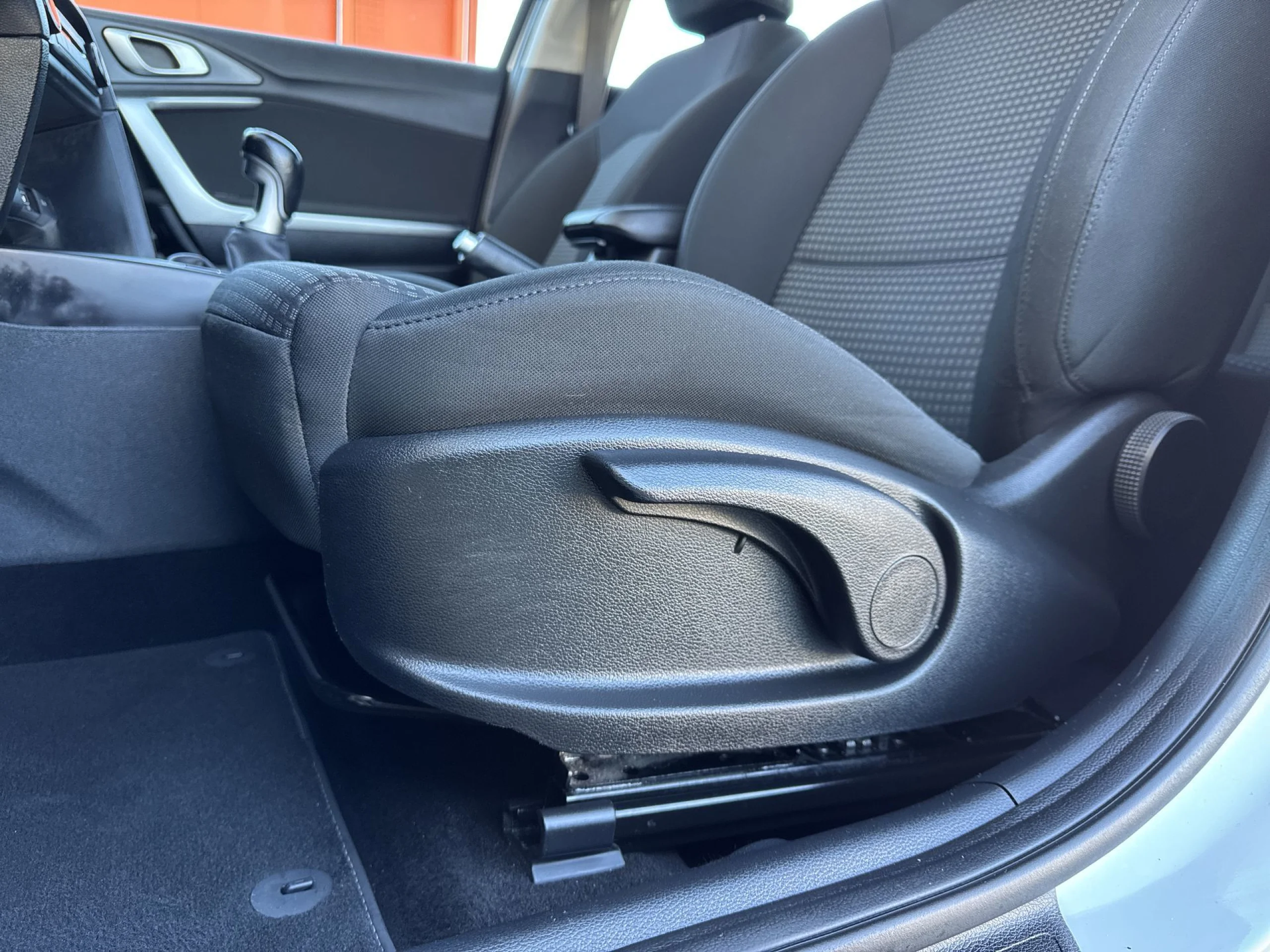 Kia Ceed 1.4 CVVT 74 kW (100 CV) - Foto 9