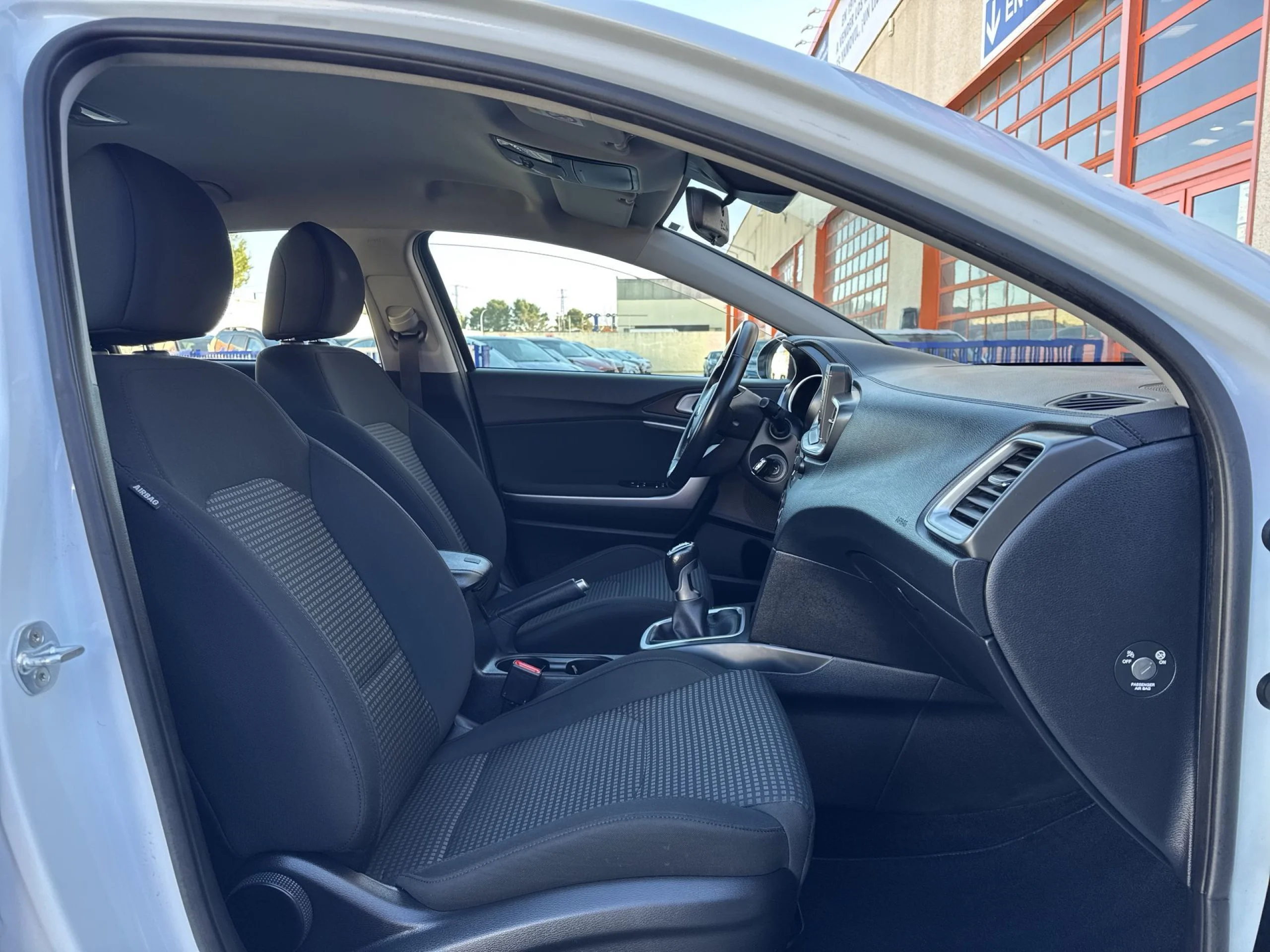 Kia Ceed 1.4 CVVT 74 kW (100 CV) - Foto 21