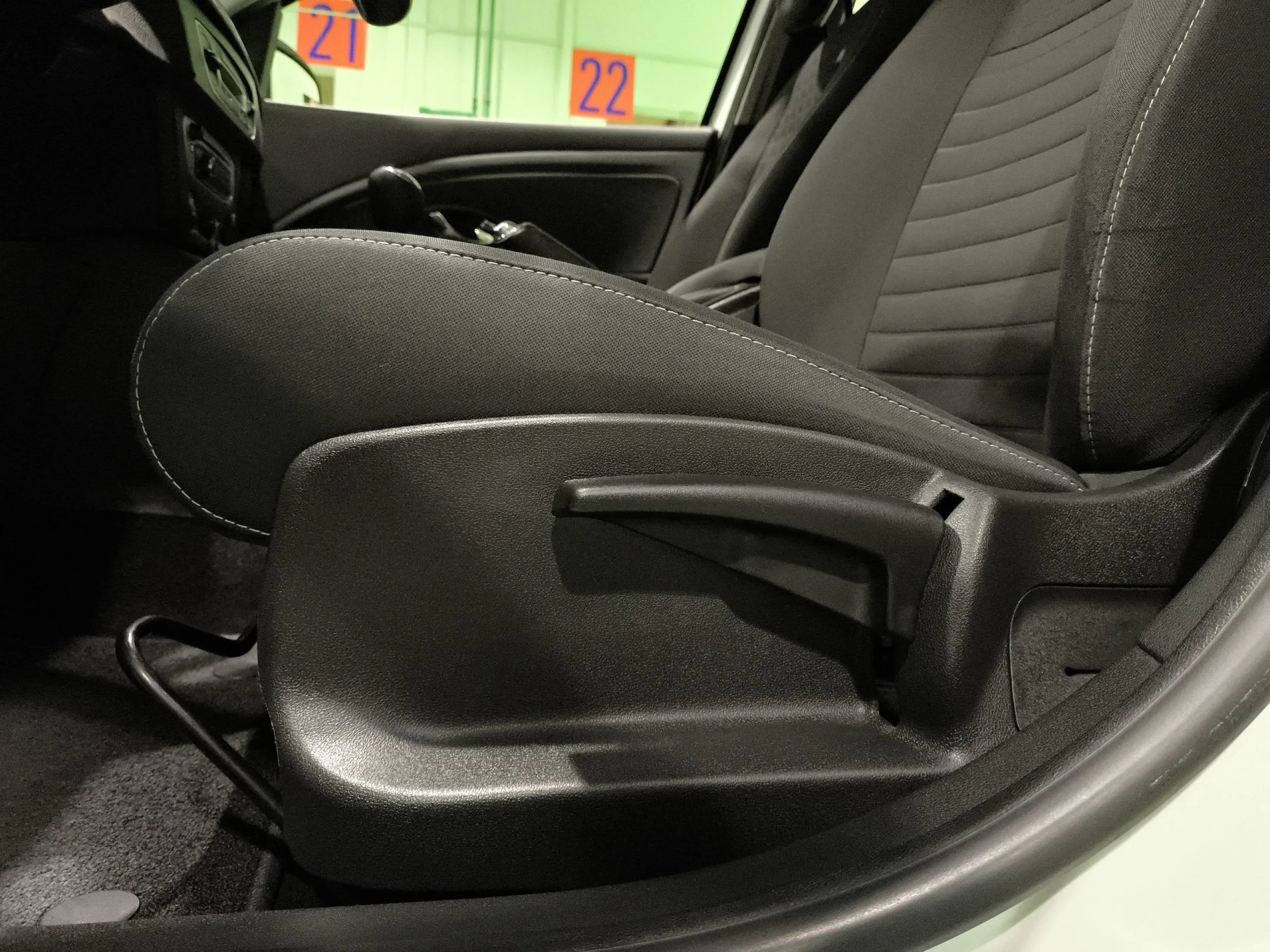 Renault Megane Limited Energy SANDS TCe 85 kW (115 CV) - Foto 9