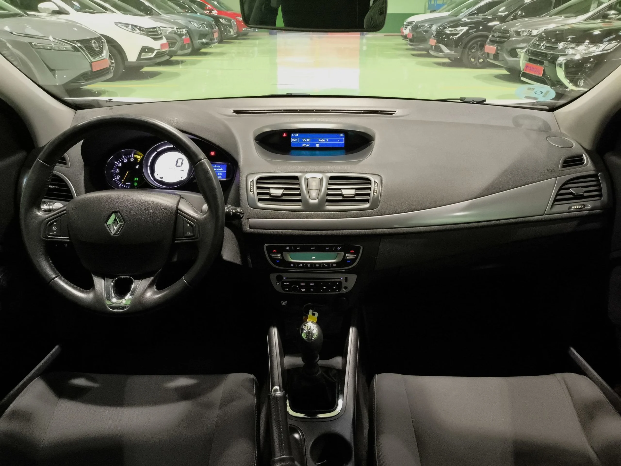 Renault Megane Limited Energy SANDS TCe 85 kW (115 CV) - Foto 11